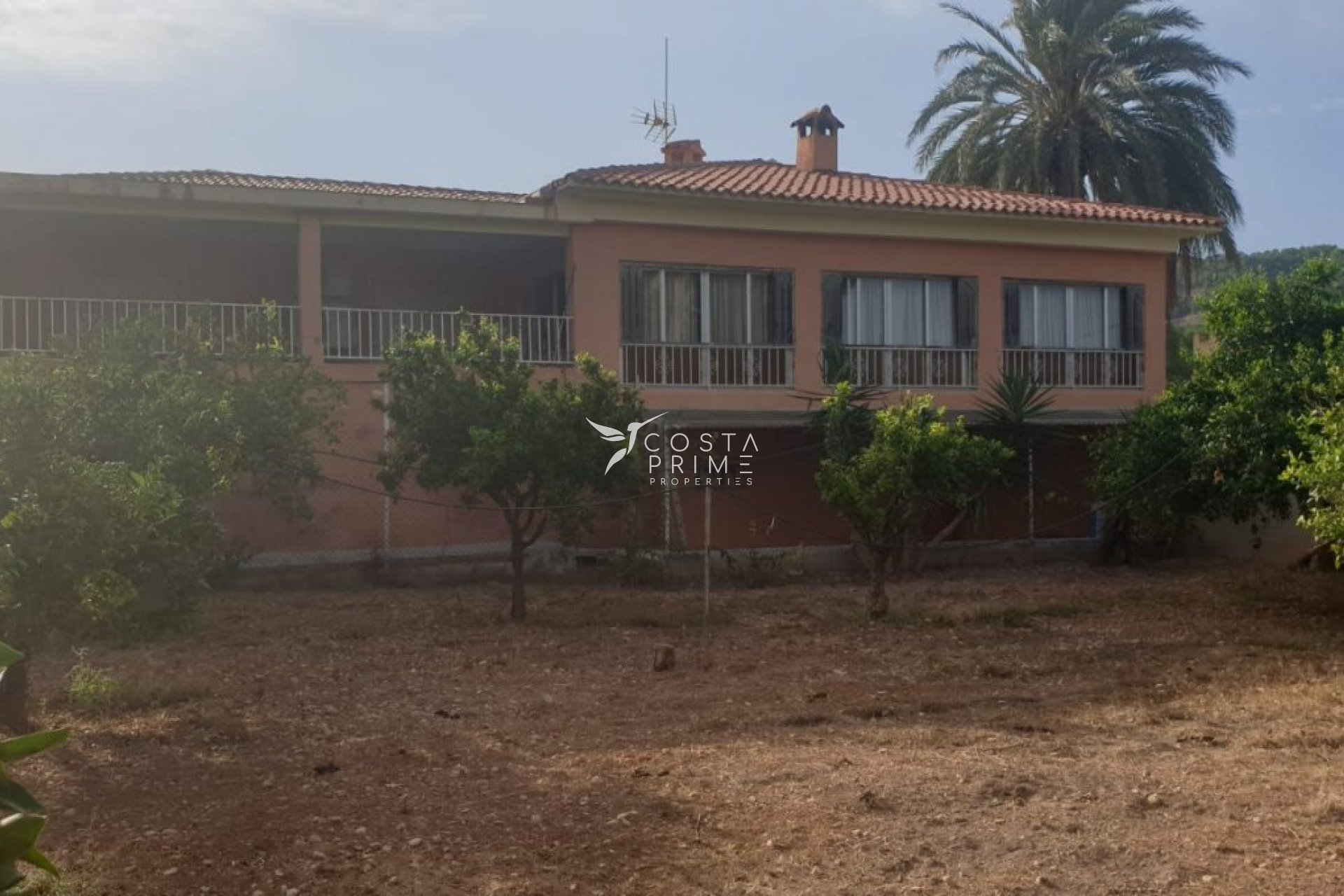 Resale - Villa  - Benidorm