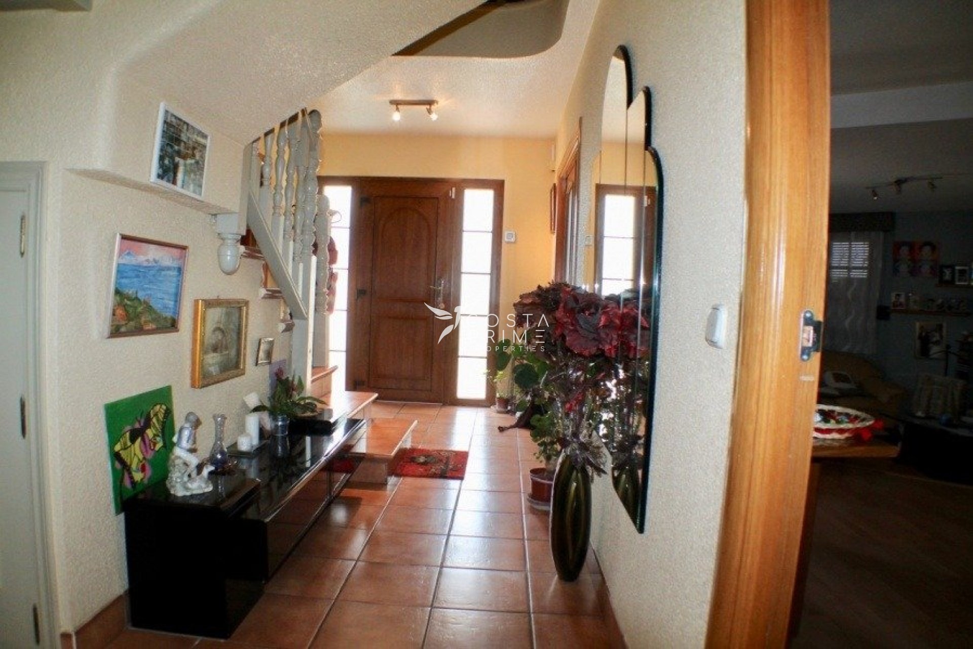 Resale - Villa  - Benidorm