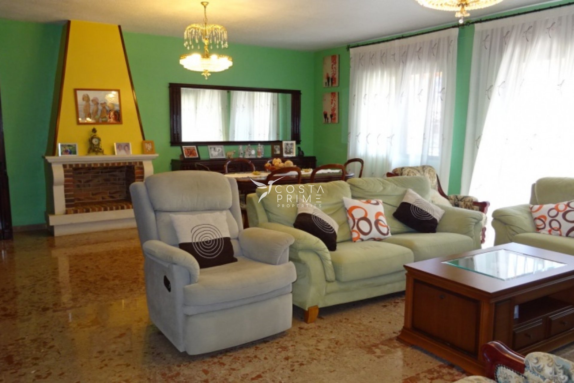 Resale - Villa  - Benidorm