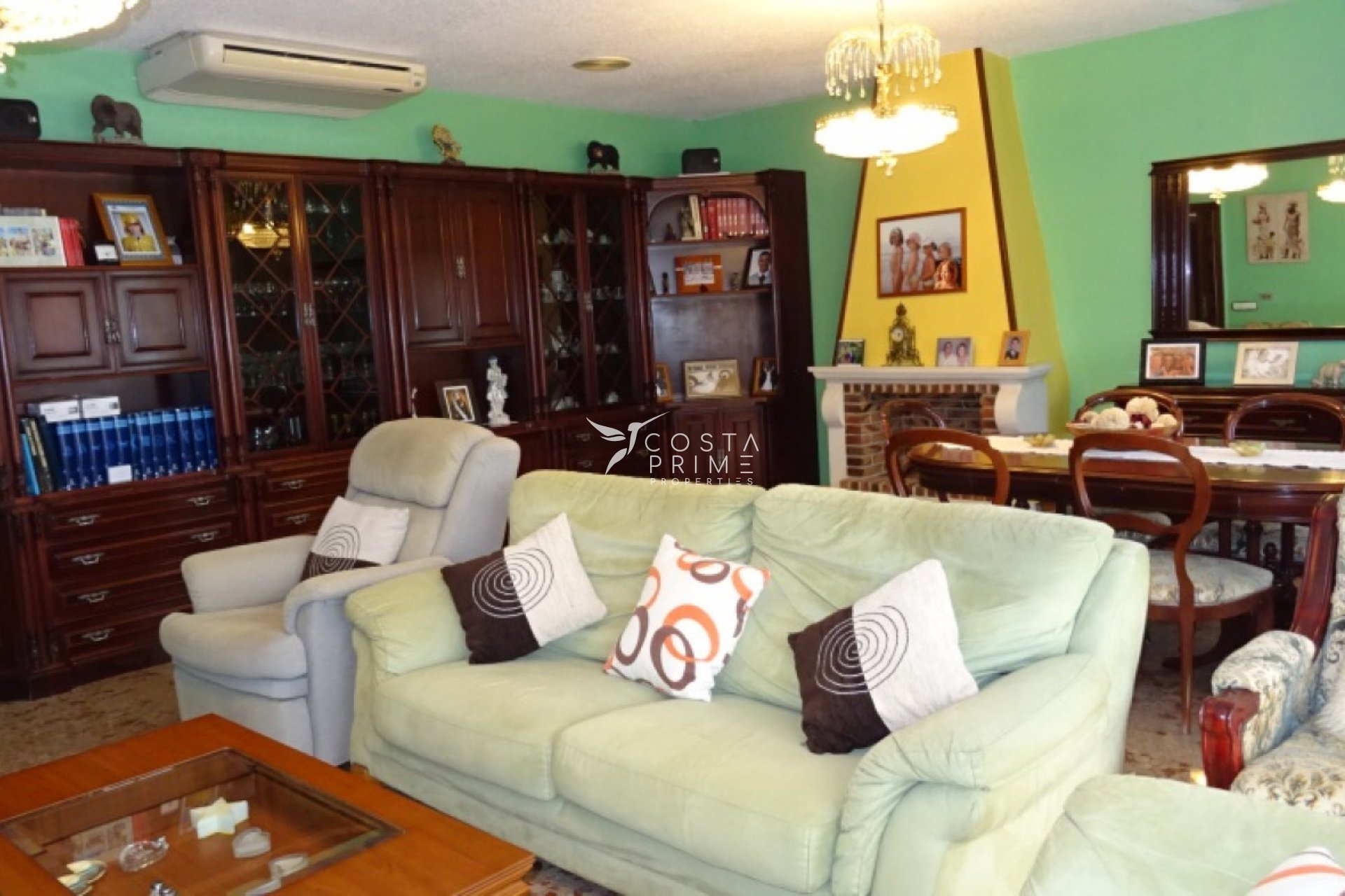 Resale - Villa  - Benidorm