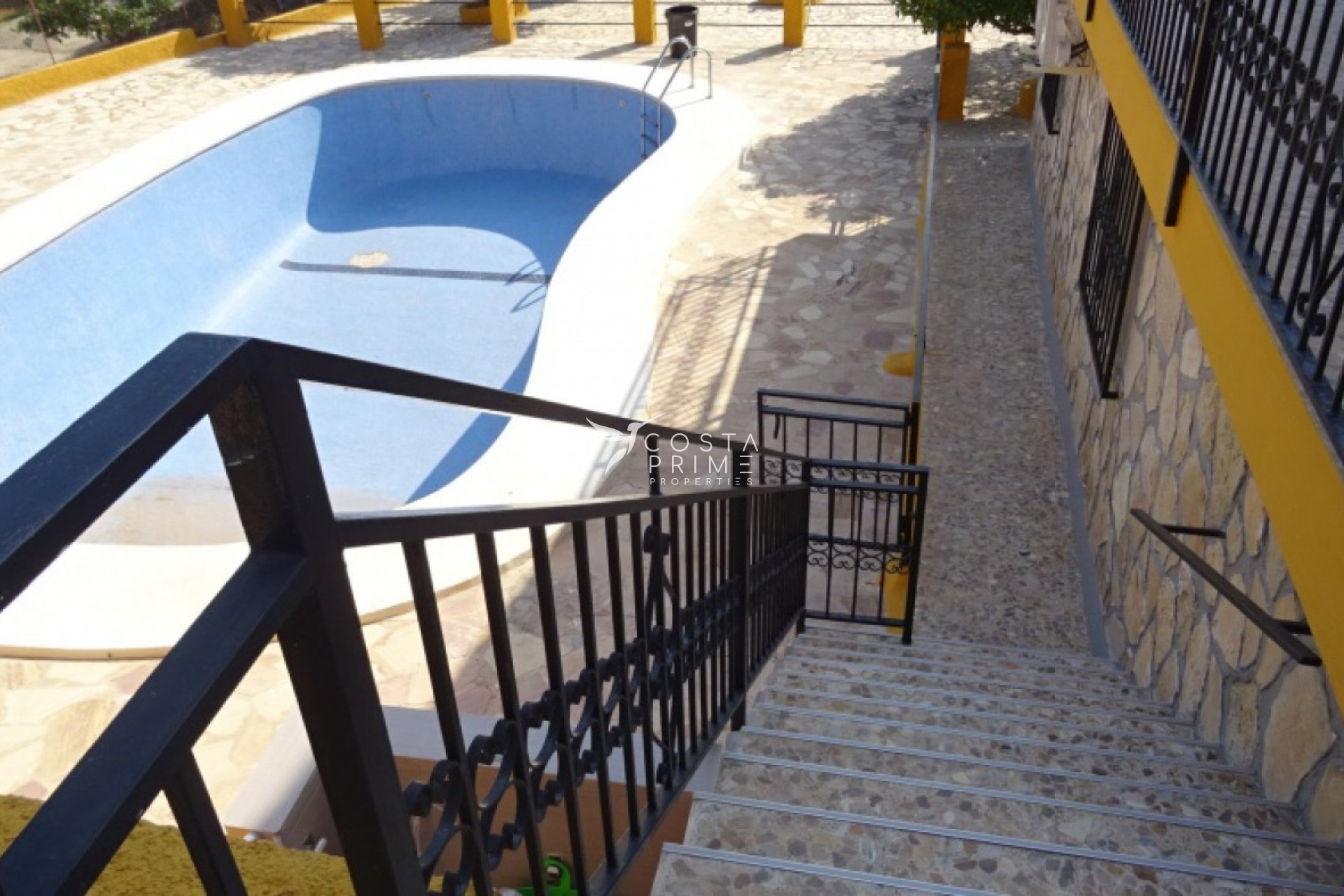 Resale - Villa  - Benidorm