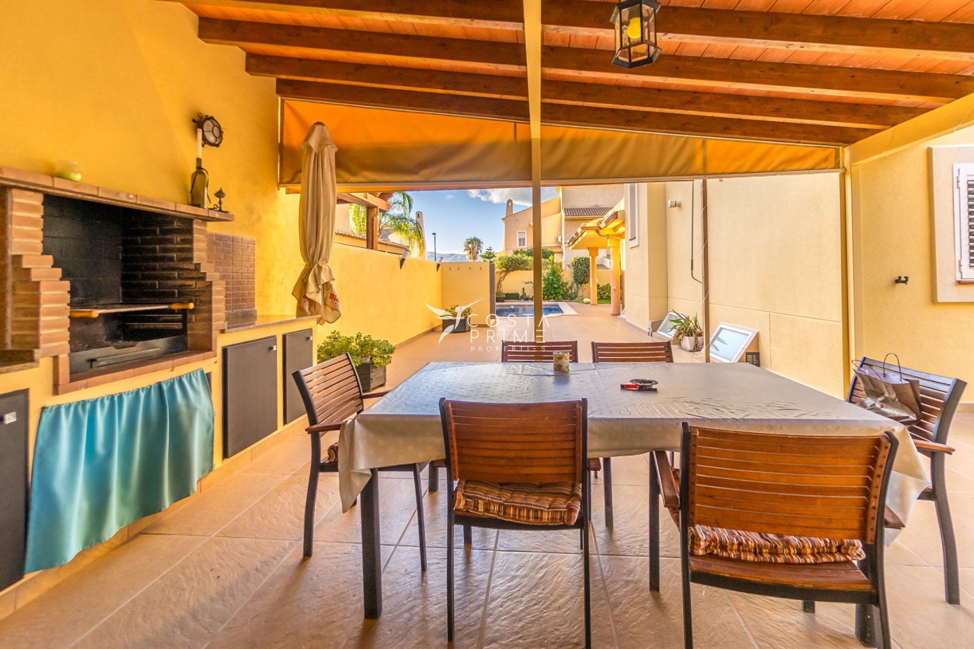 Resale - Villa  - Benidorm