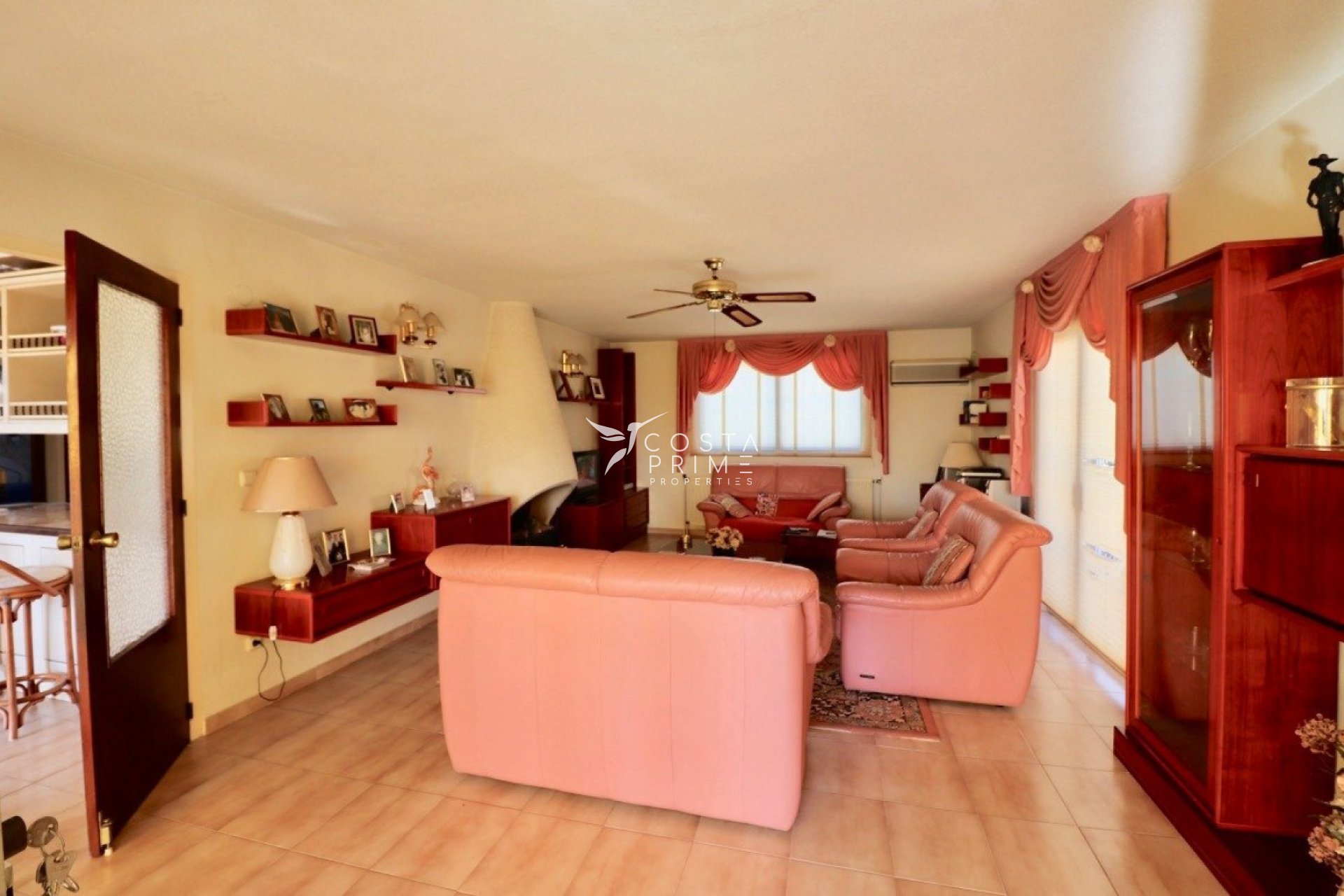 Resale - Villa  - Benidorm