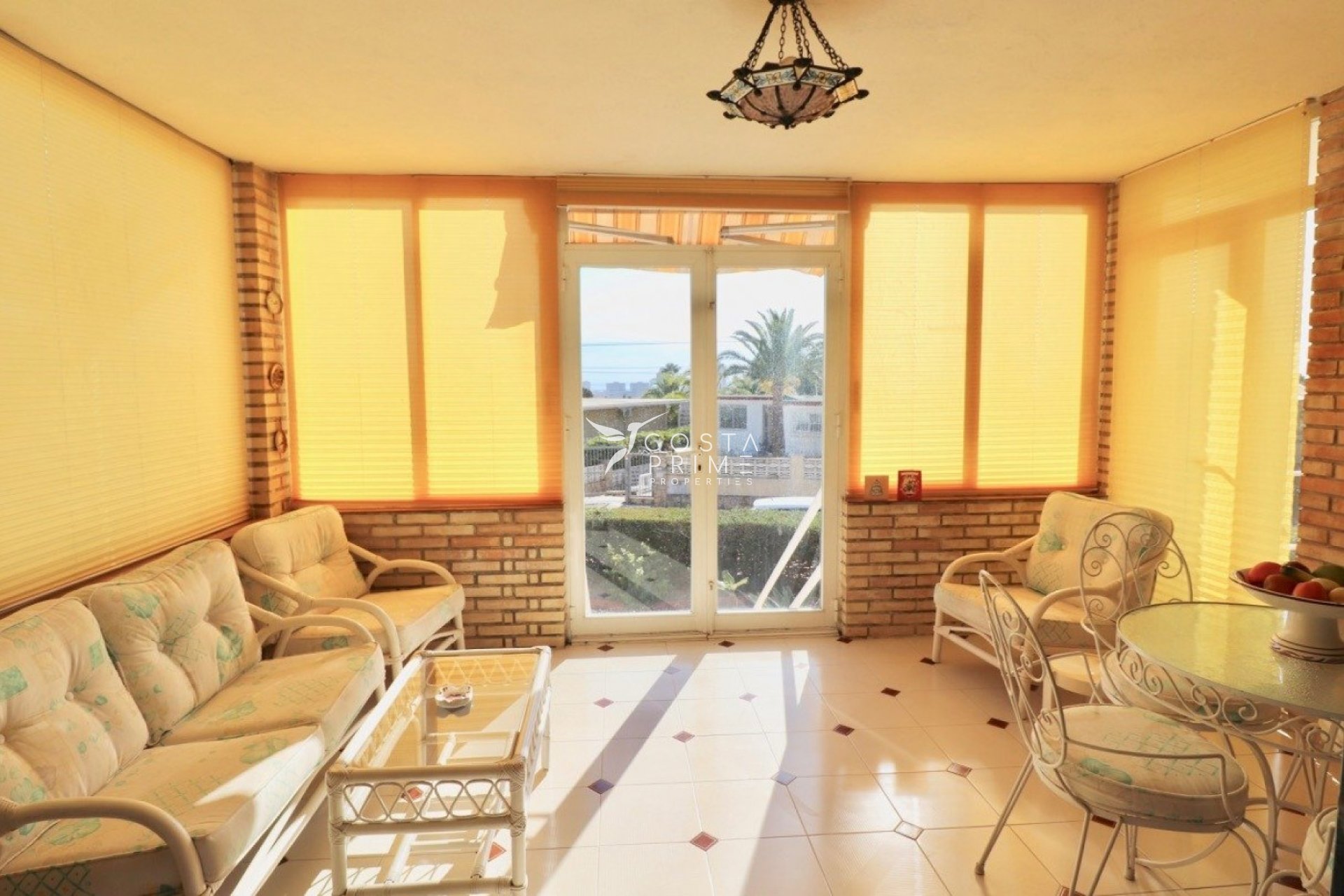 Resale - Villa  - Benidorm