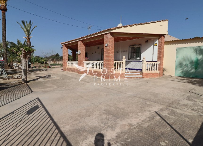 Resale - Villa  - Benidorm