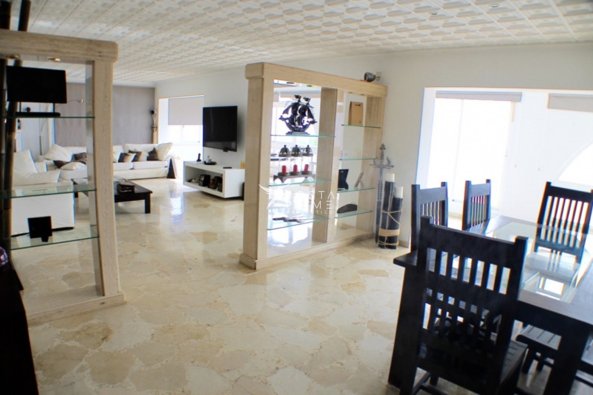 Resale - Villa  - Benidorm