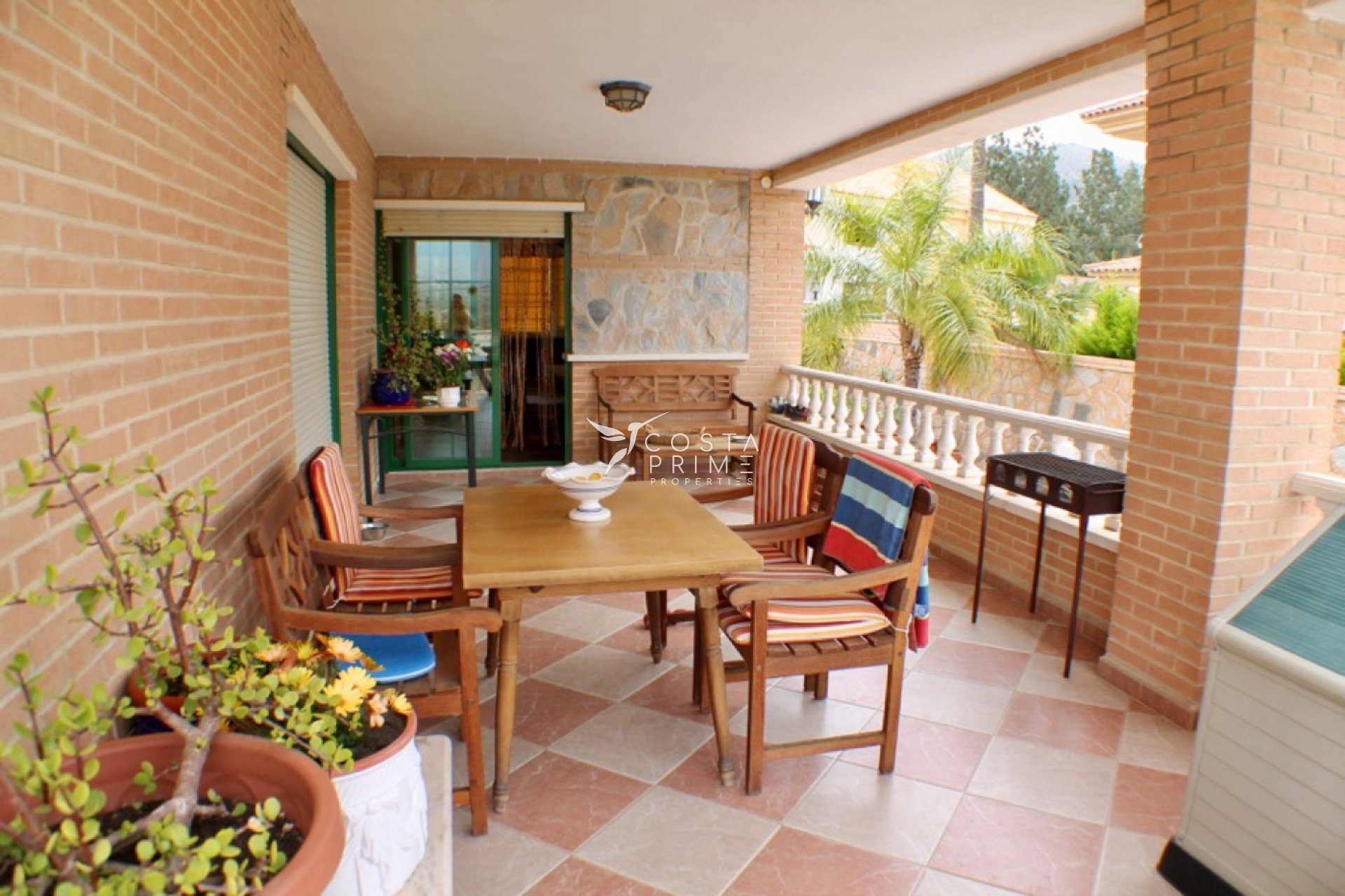 Resale - Villa  - Benidorm