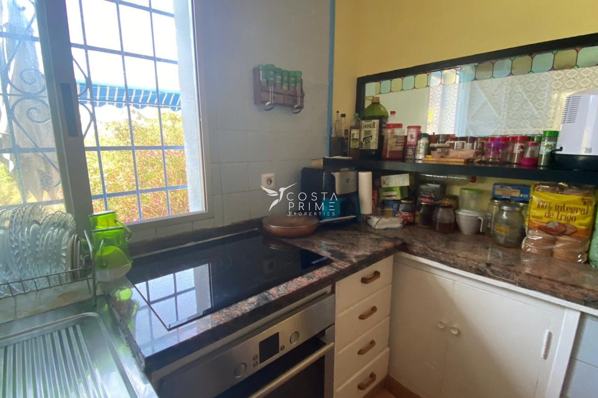 Resale - Villa  - Benidorm