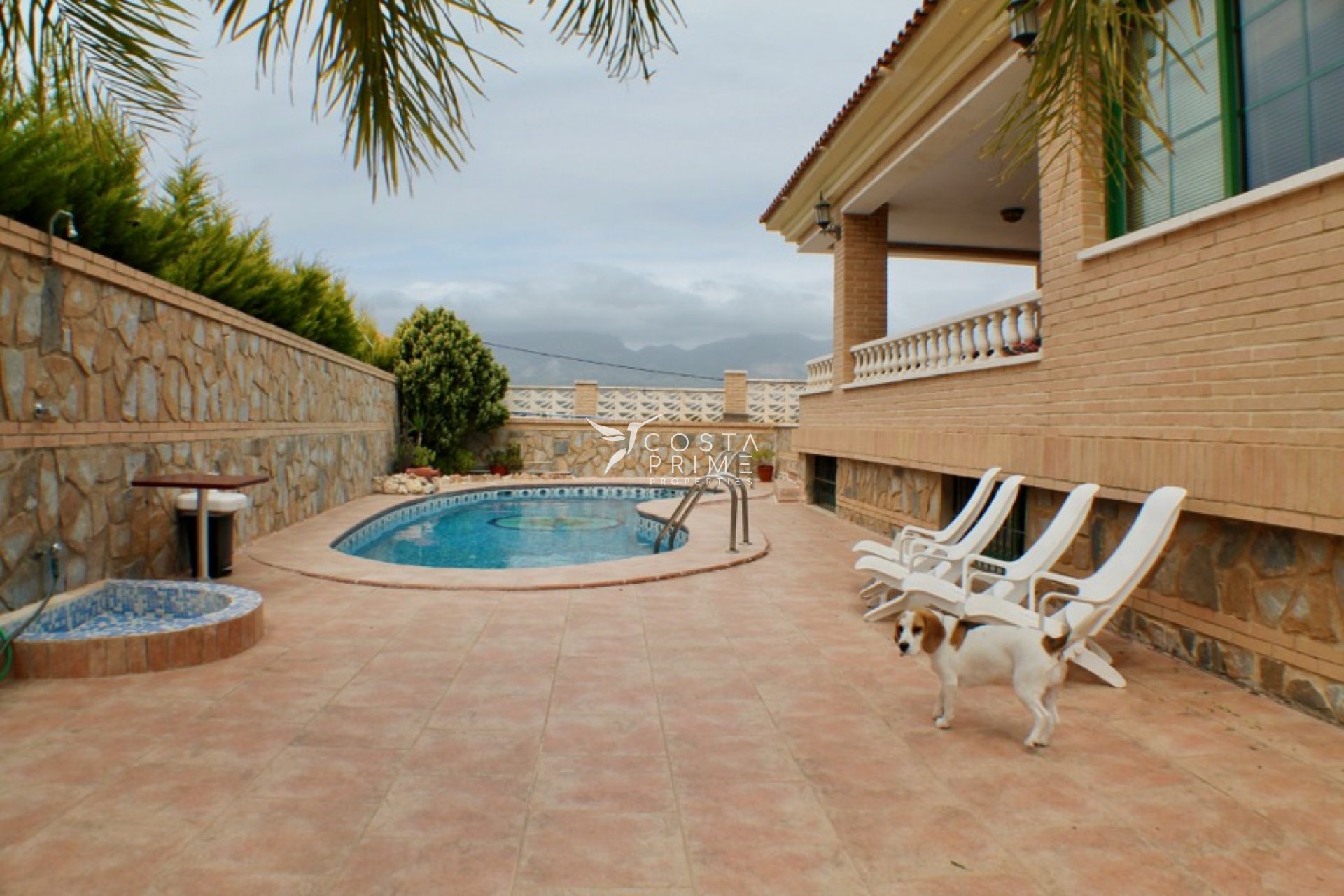 Resale - Villa  - Benidorm