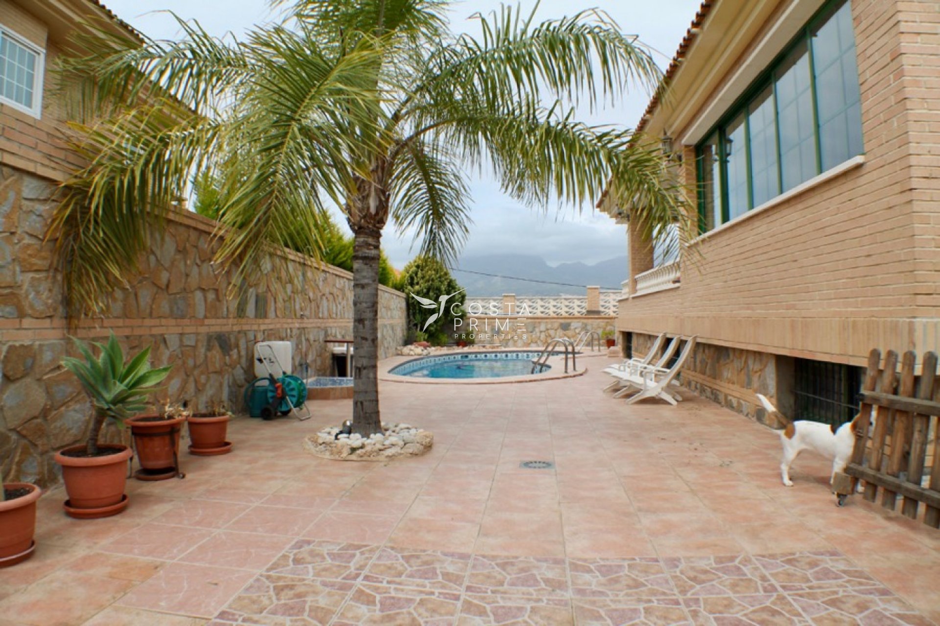 Resale - Villa  - Benidorm