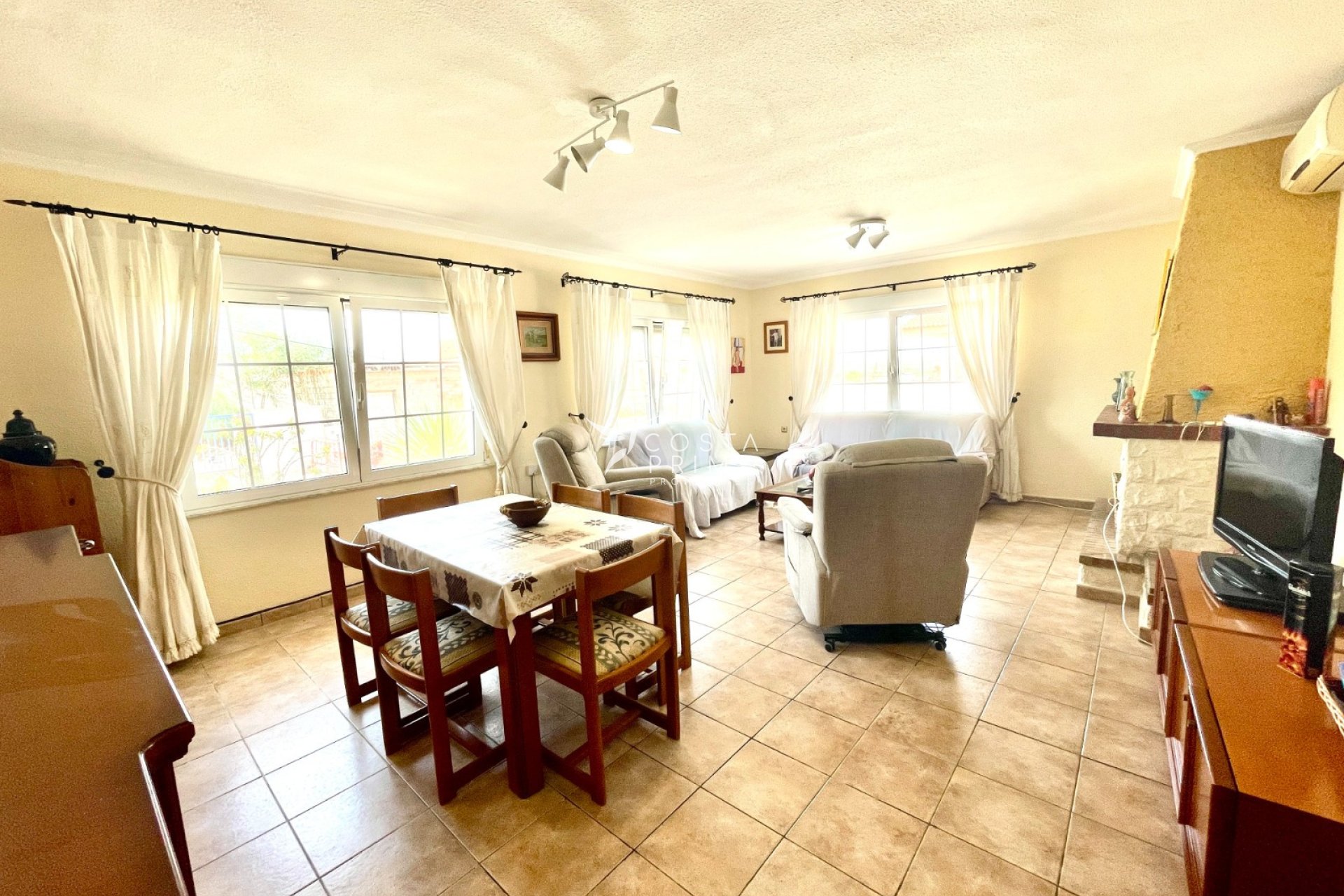 Resale - Villa  - Benijofar