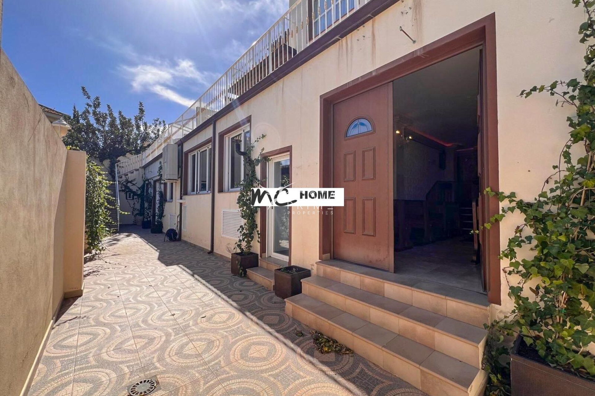 Resale - Villa  - Callosa d'en Sarrià