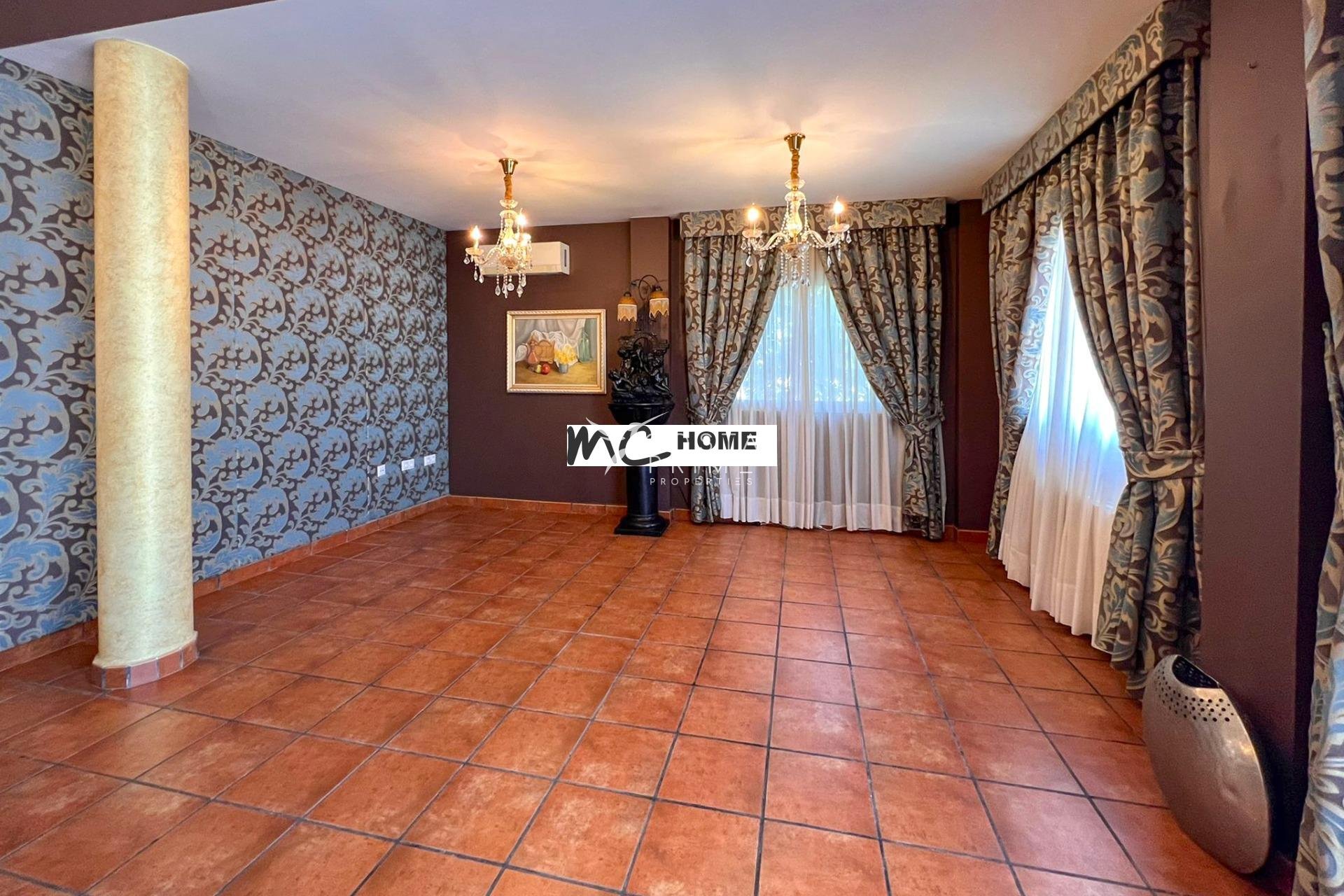 Resale - Villa  - Callosa d'en Sarrià