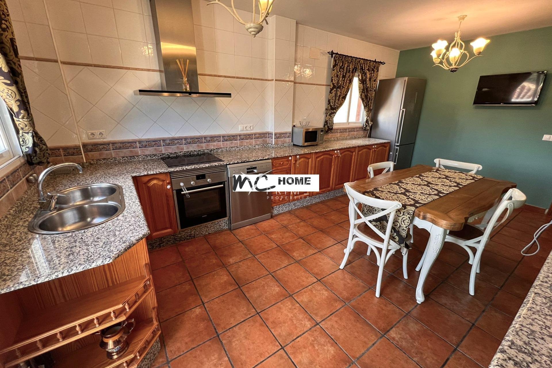 Resale - Villa  - Callosa d'en Sarrià