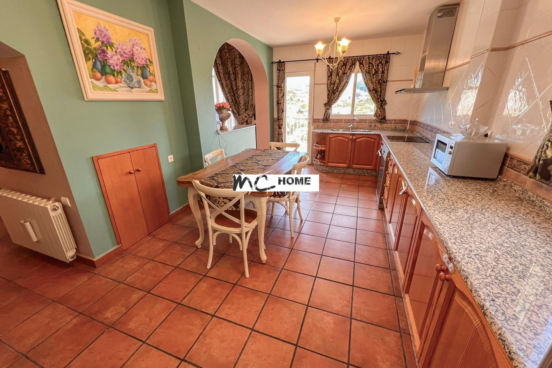 Resale - Villa  - Callosa d'en Sarrià