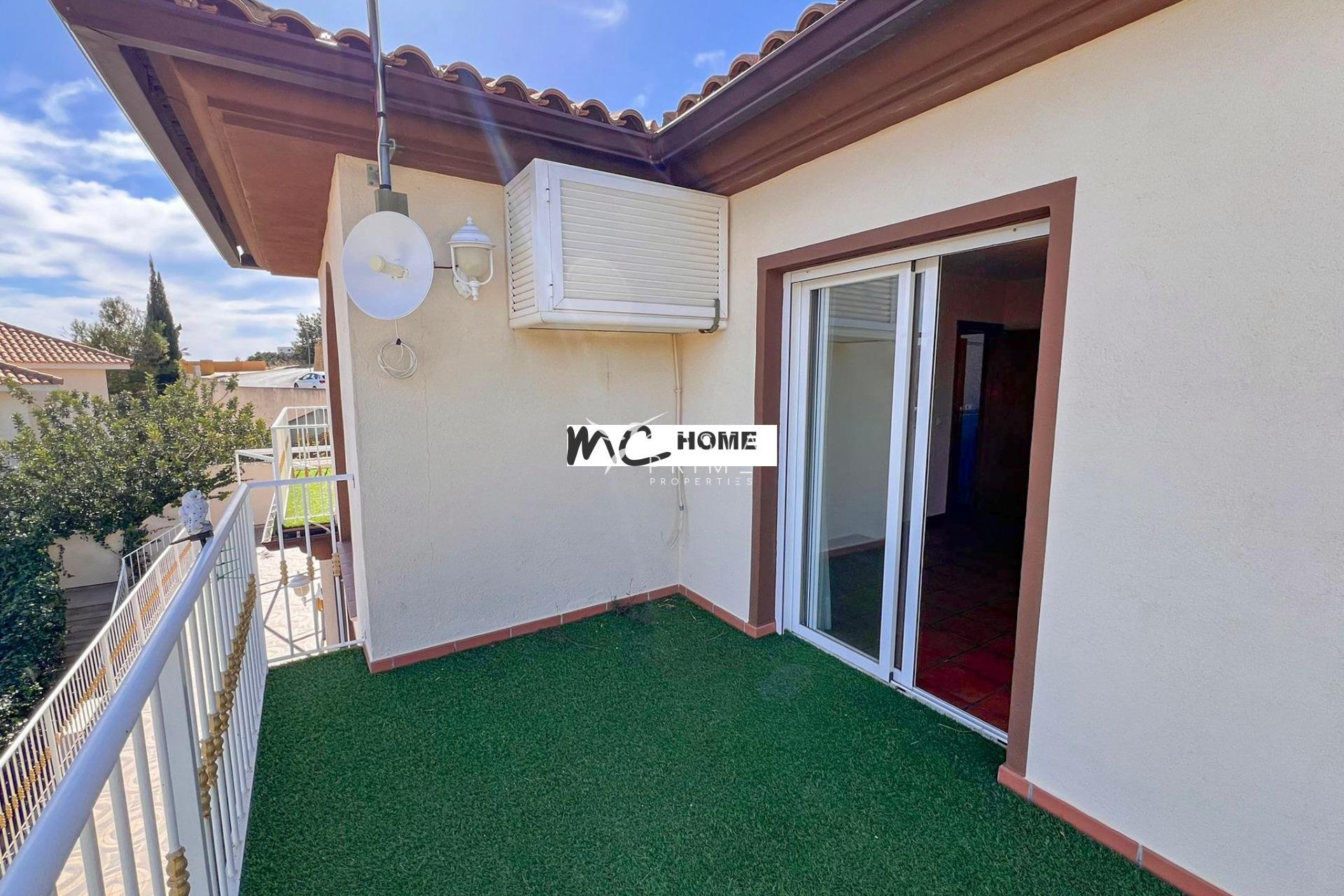 Resale - Villa  - Callosa d'en Sarrià