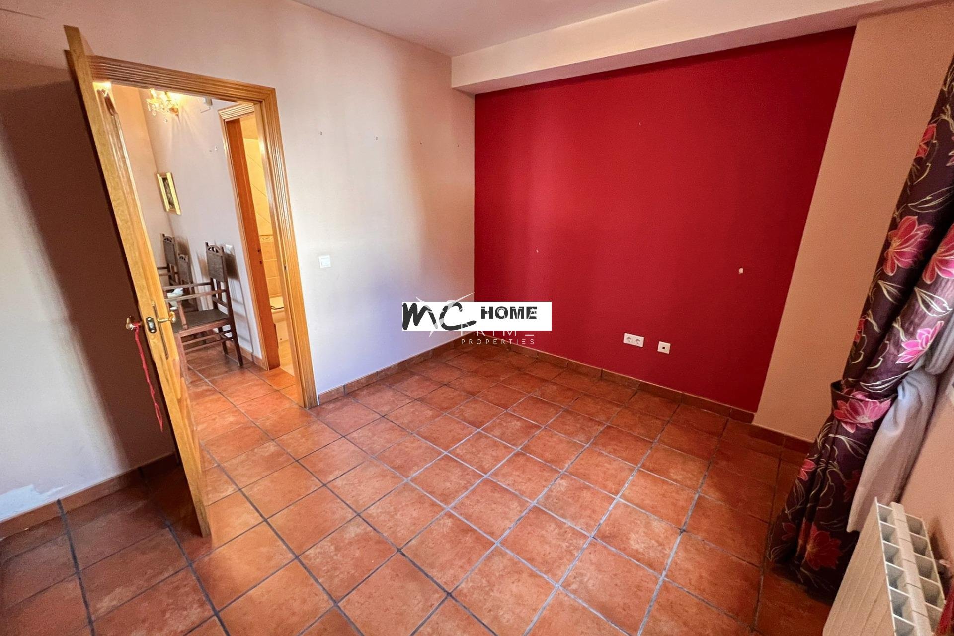 Resale - Villa  - Callosa d'en Sarrià