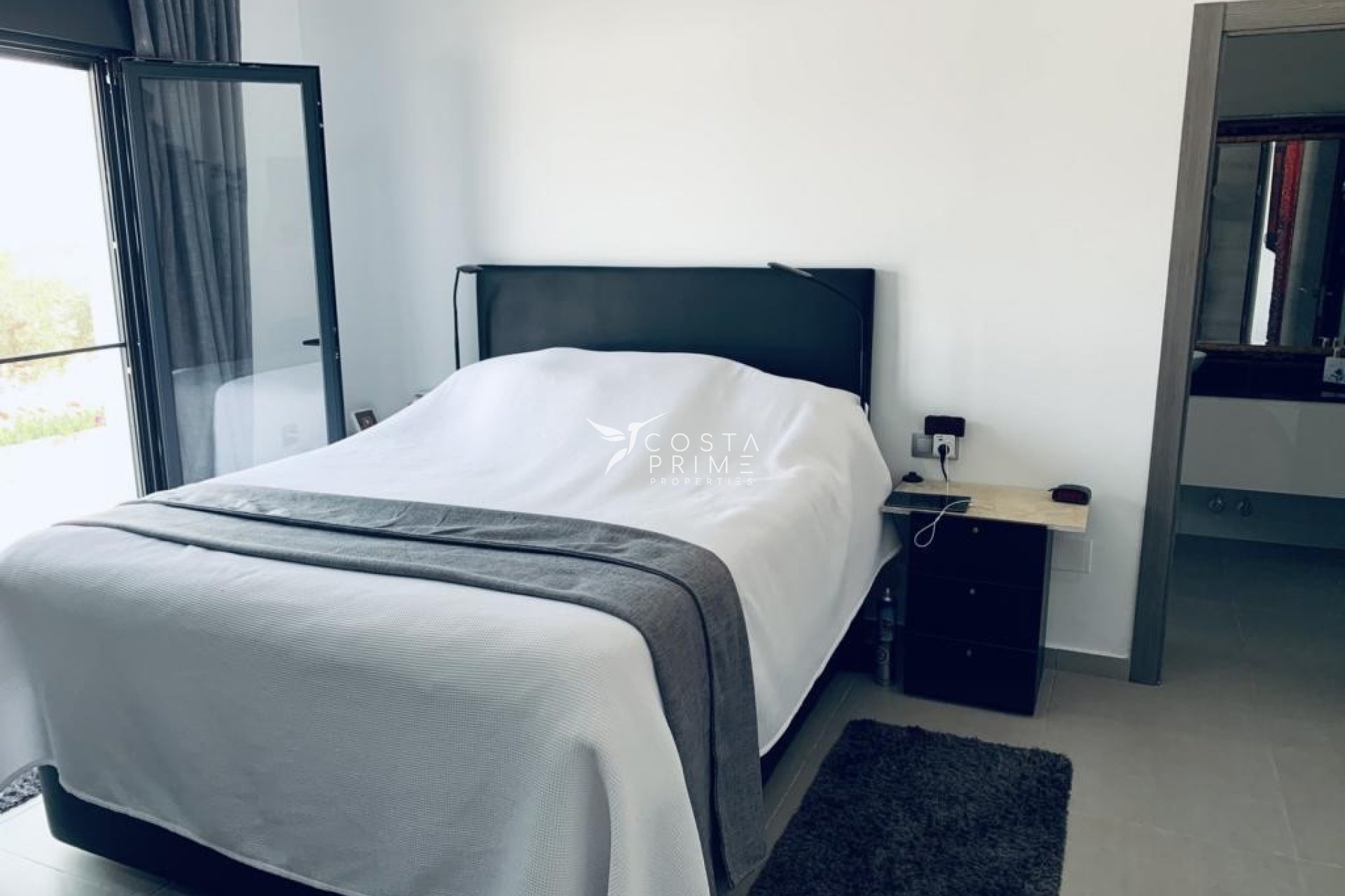 Resale - Villa  - Cañada de la Leña