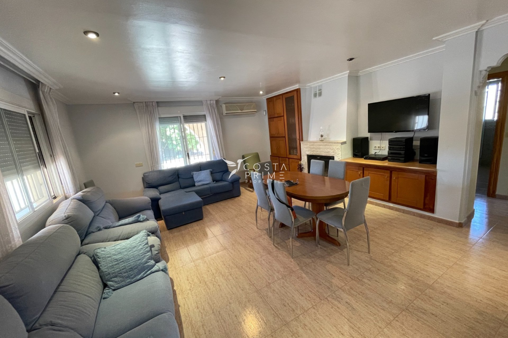 Resale - Villa  - Crevillente