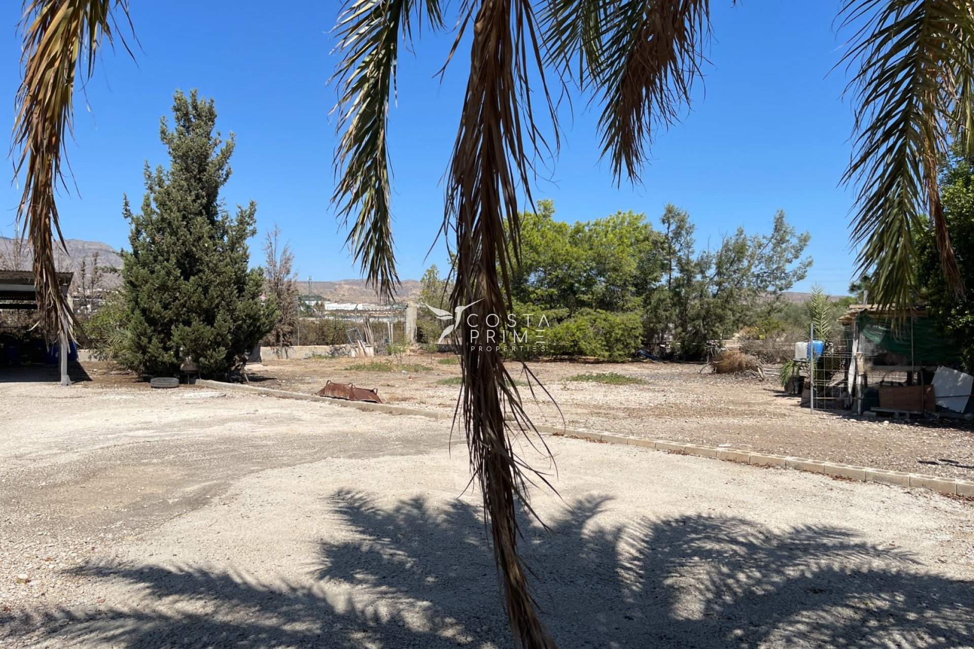 Resale - Villa  - Crevillente