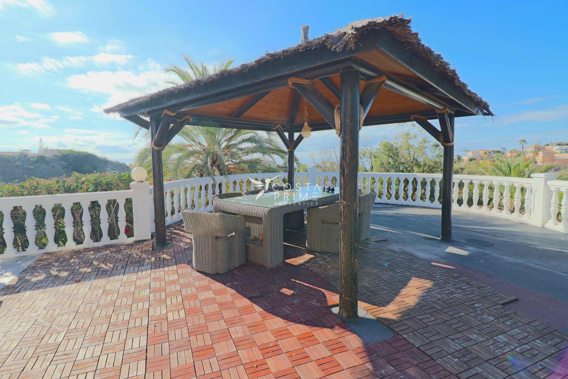 Resale - Villa  - El Campello