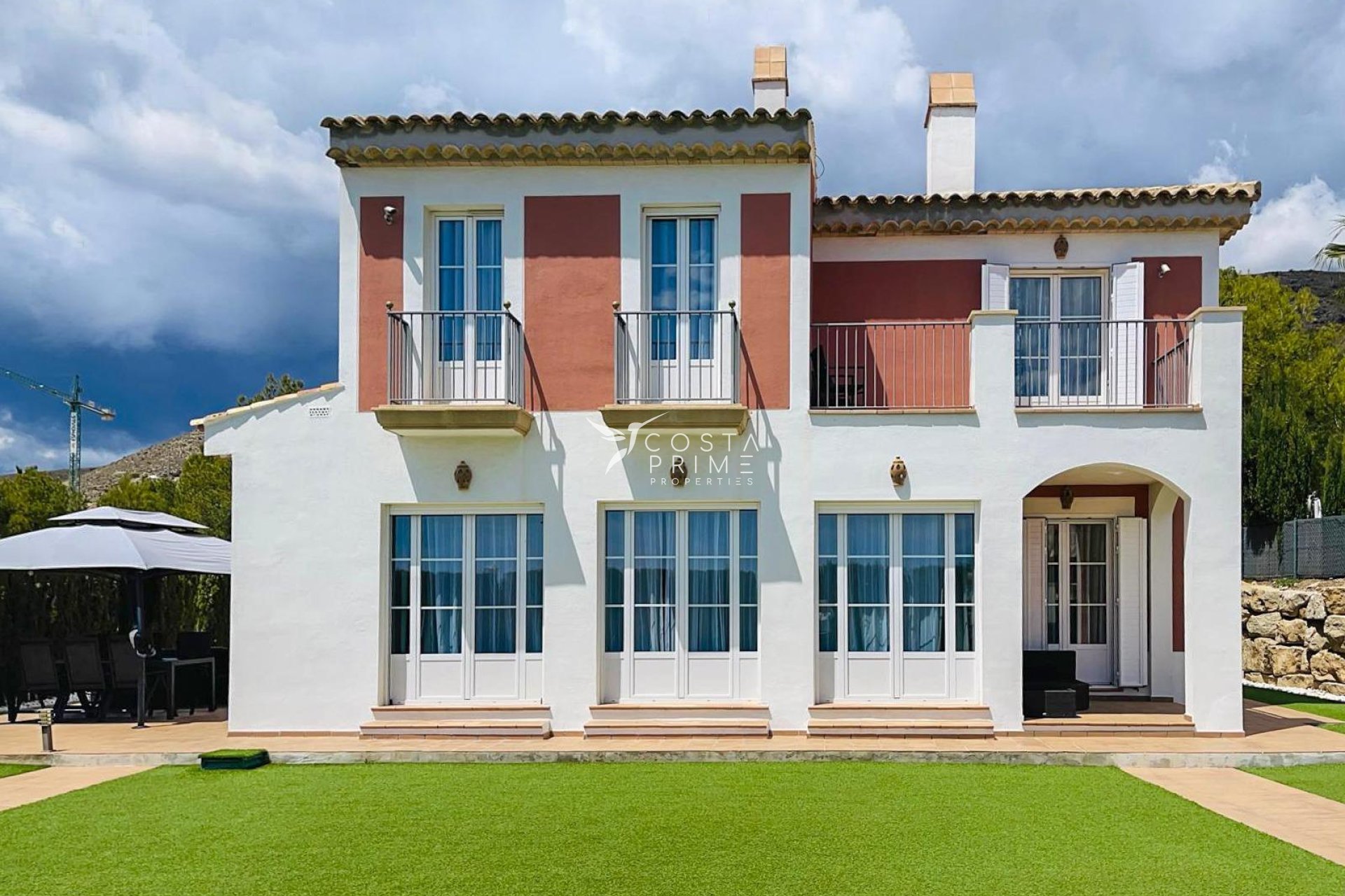 Resale - Villa  - Finestrat