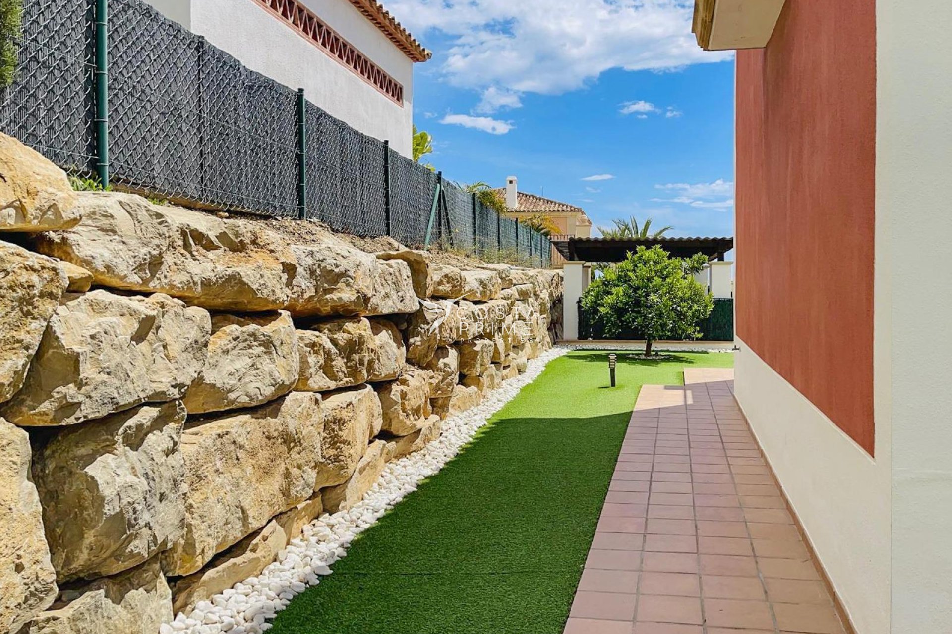 Resale - Villa  - Finestrat