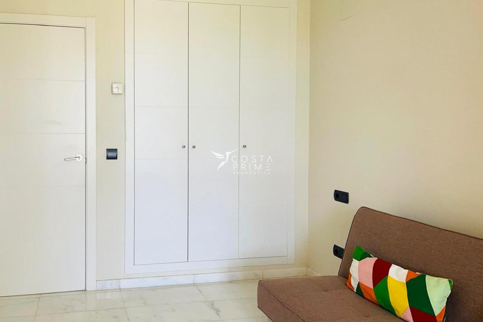 Resale - Villa  - Finestrat