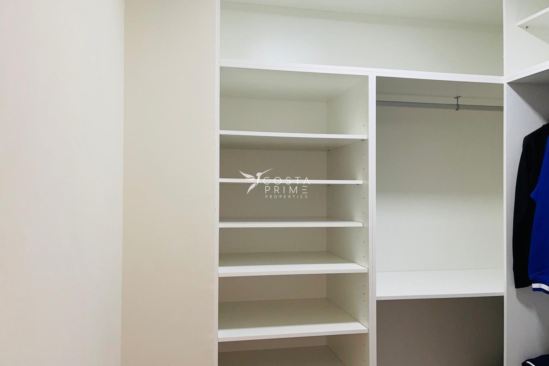 Resale - Villa  - Finestrat