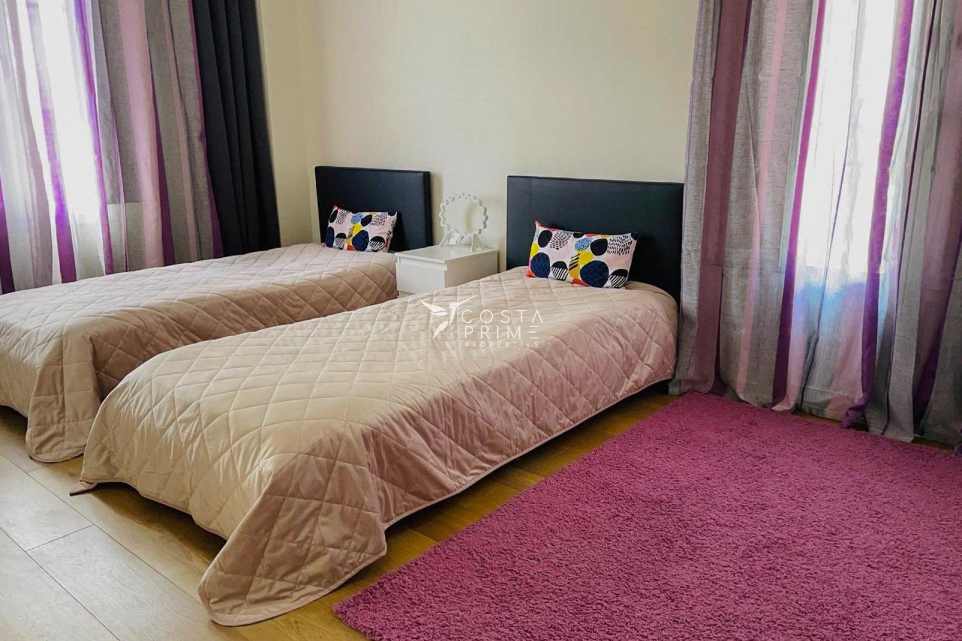 Resale - Villa  - Finestrat