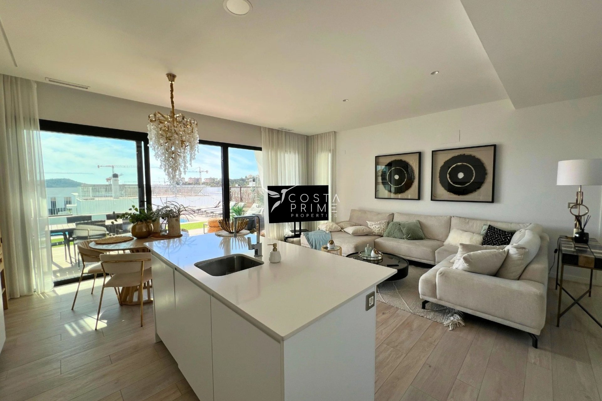 Resale - Villa  - Finestrat