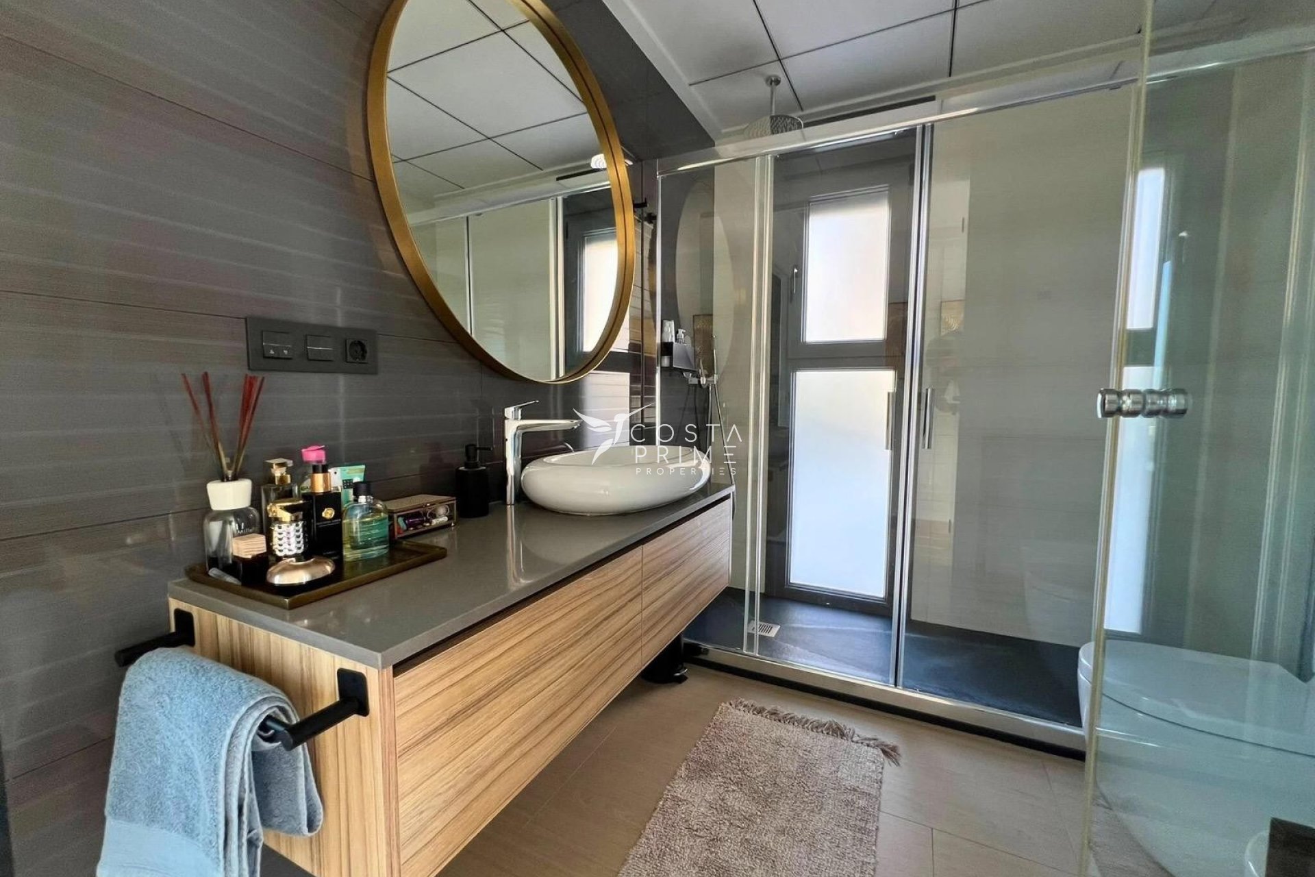 Resale - Villa  - Finestrat