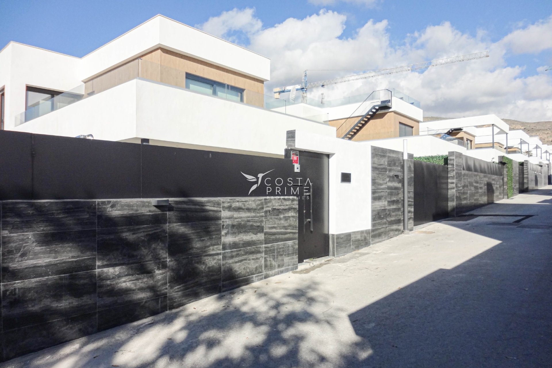 Resale - Villa  - Finestrat