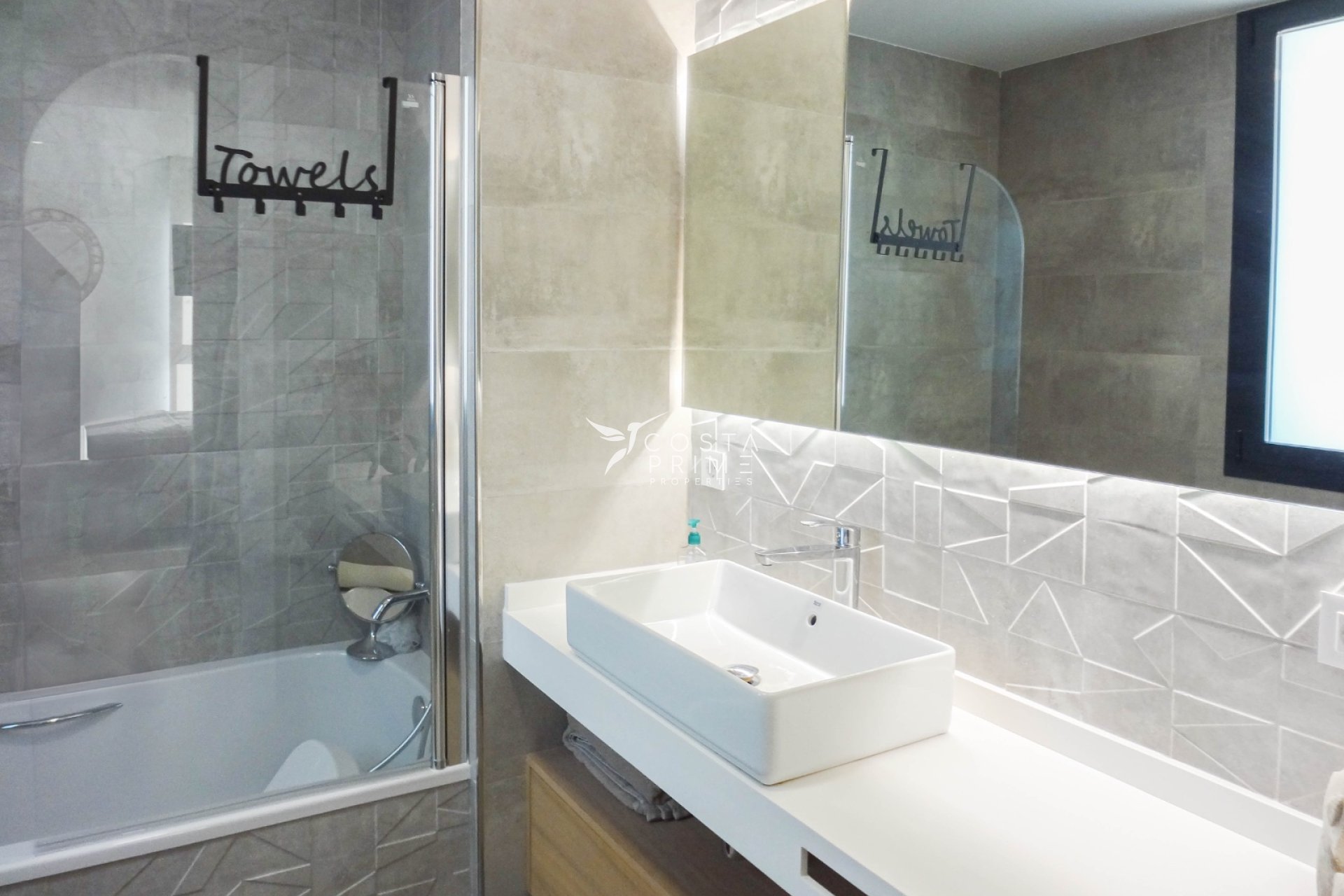 Resale - Villa  - Finestrat