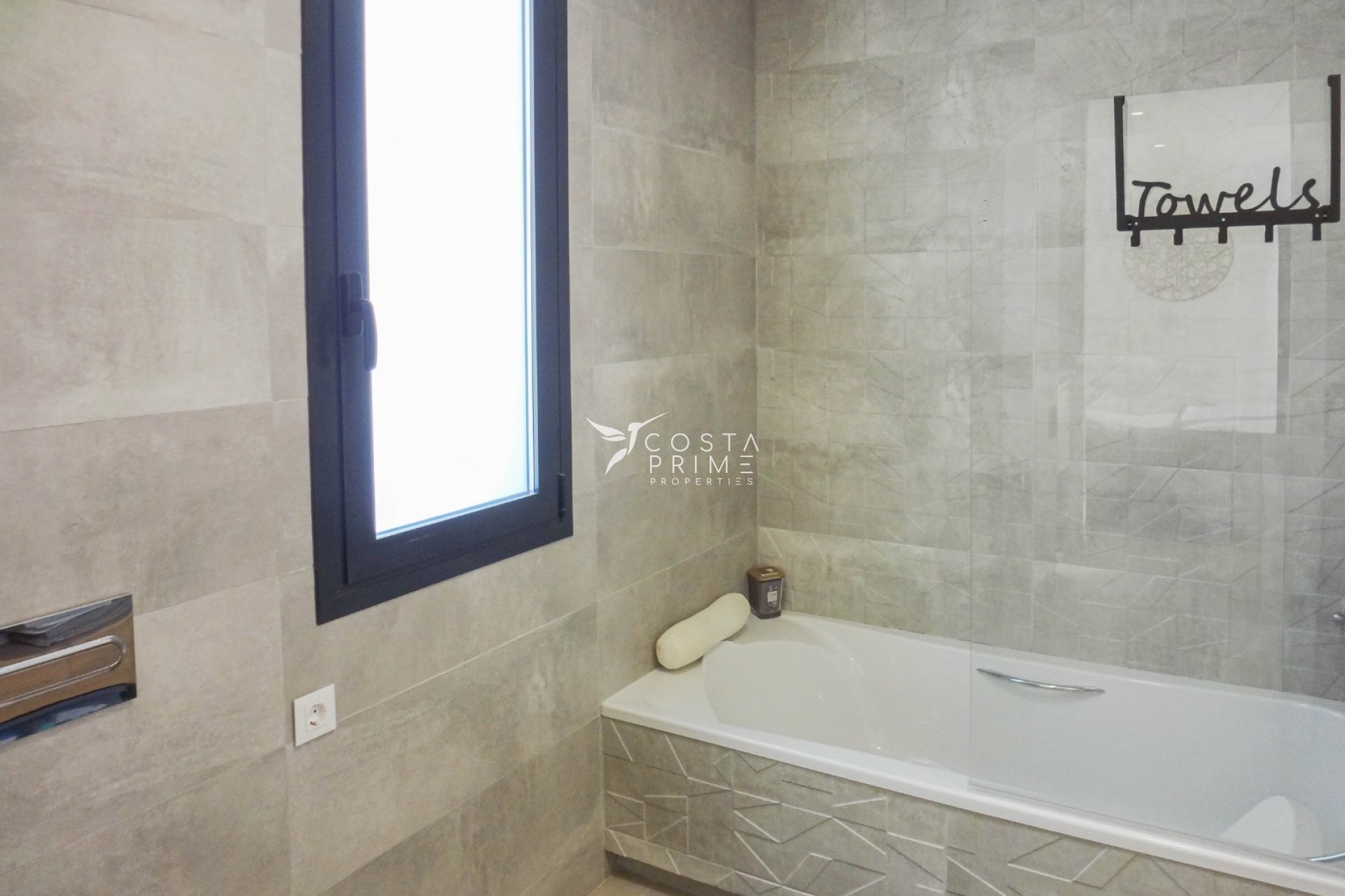 Resale - Villa  - Finestrat