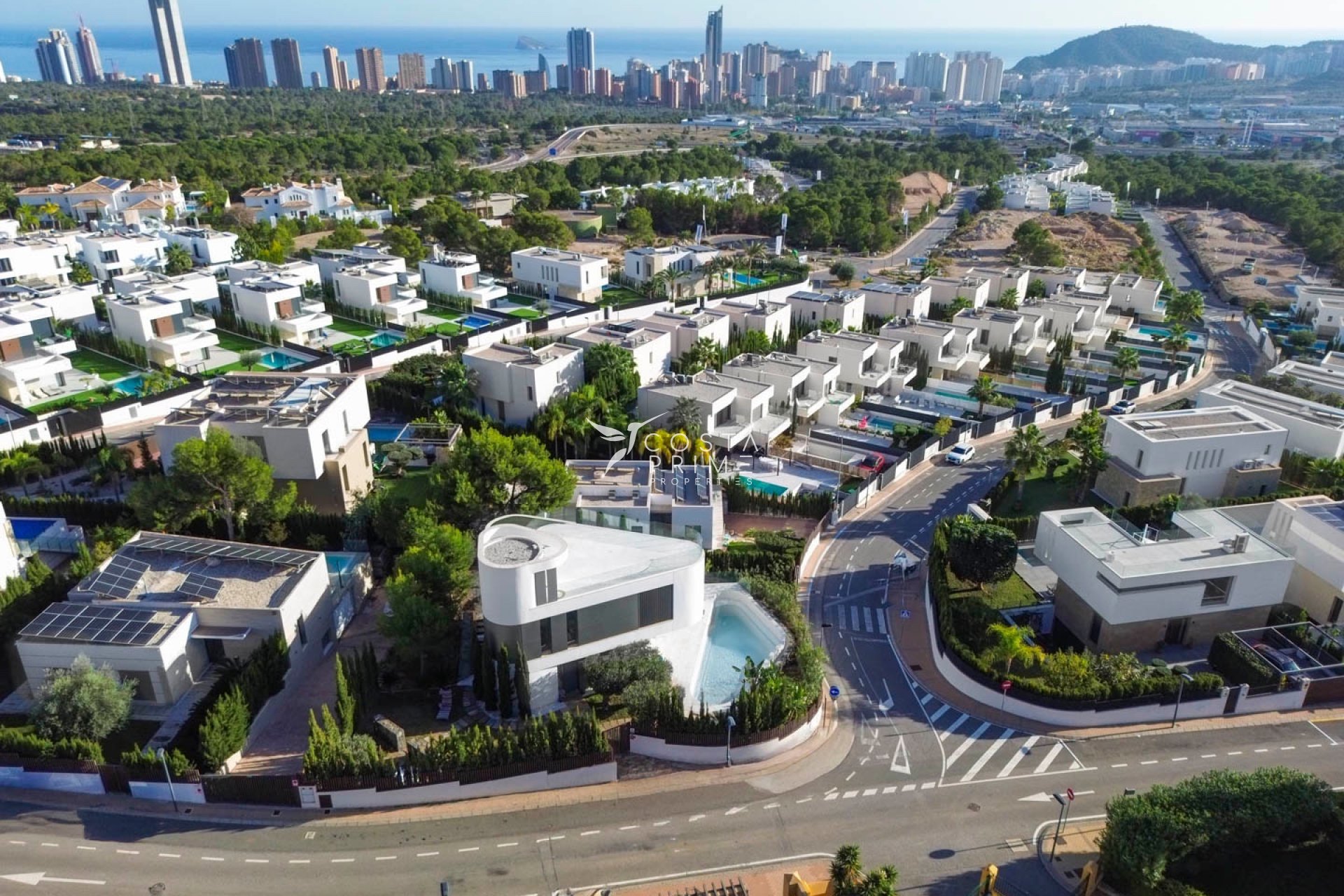 Resale - Villa  - Finestrat