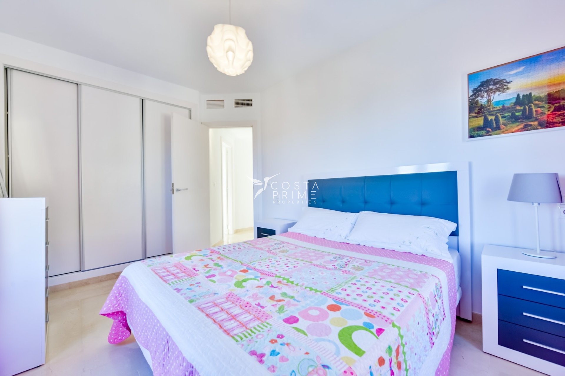 Resale - Villa  - Finestrat