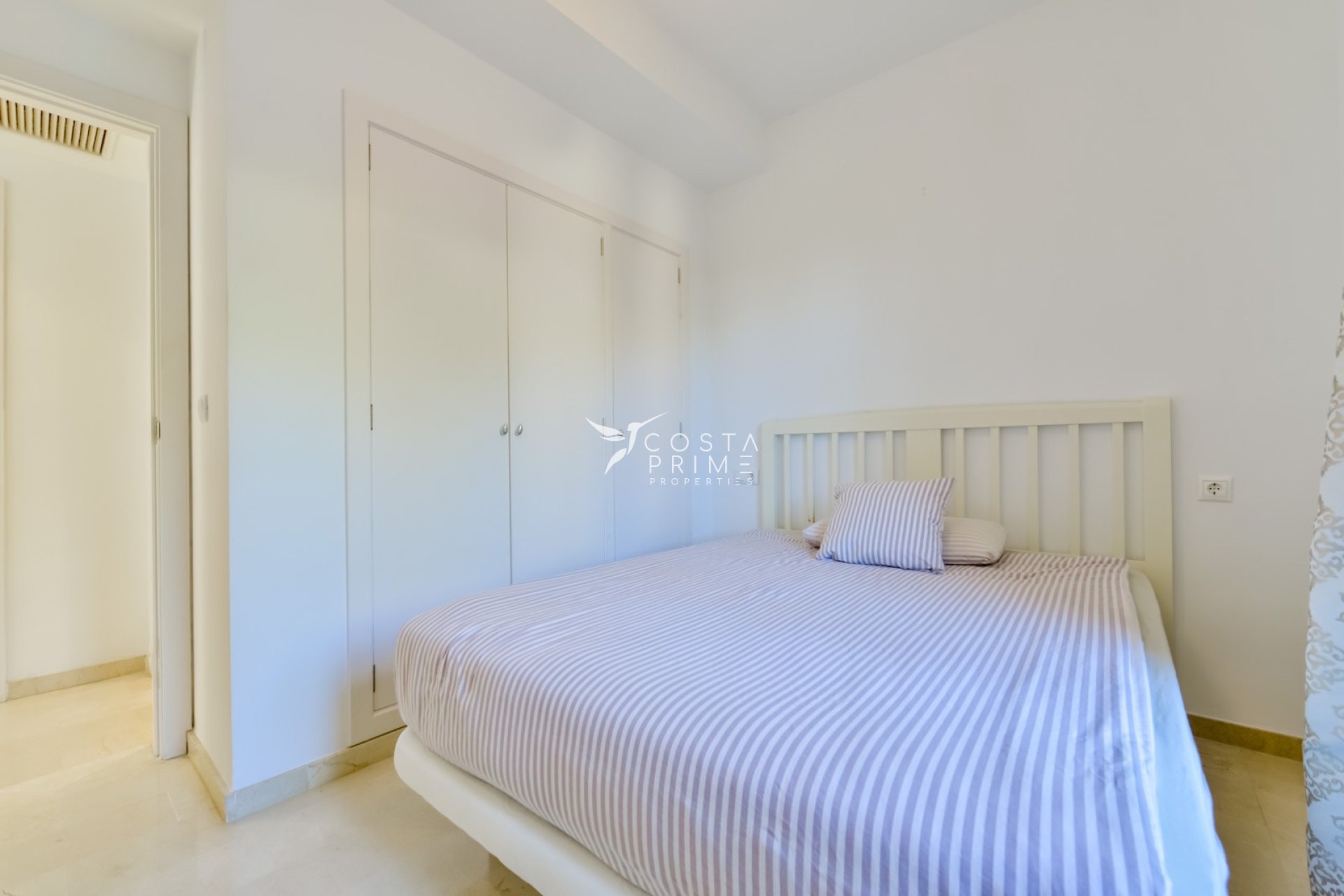 Resale - Villa  - Finestrat