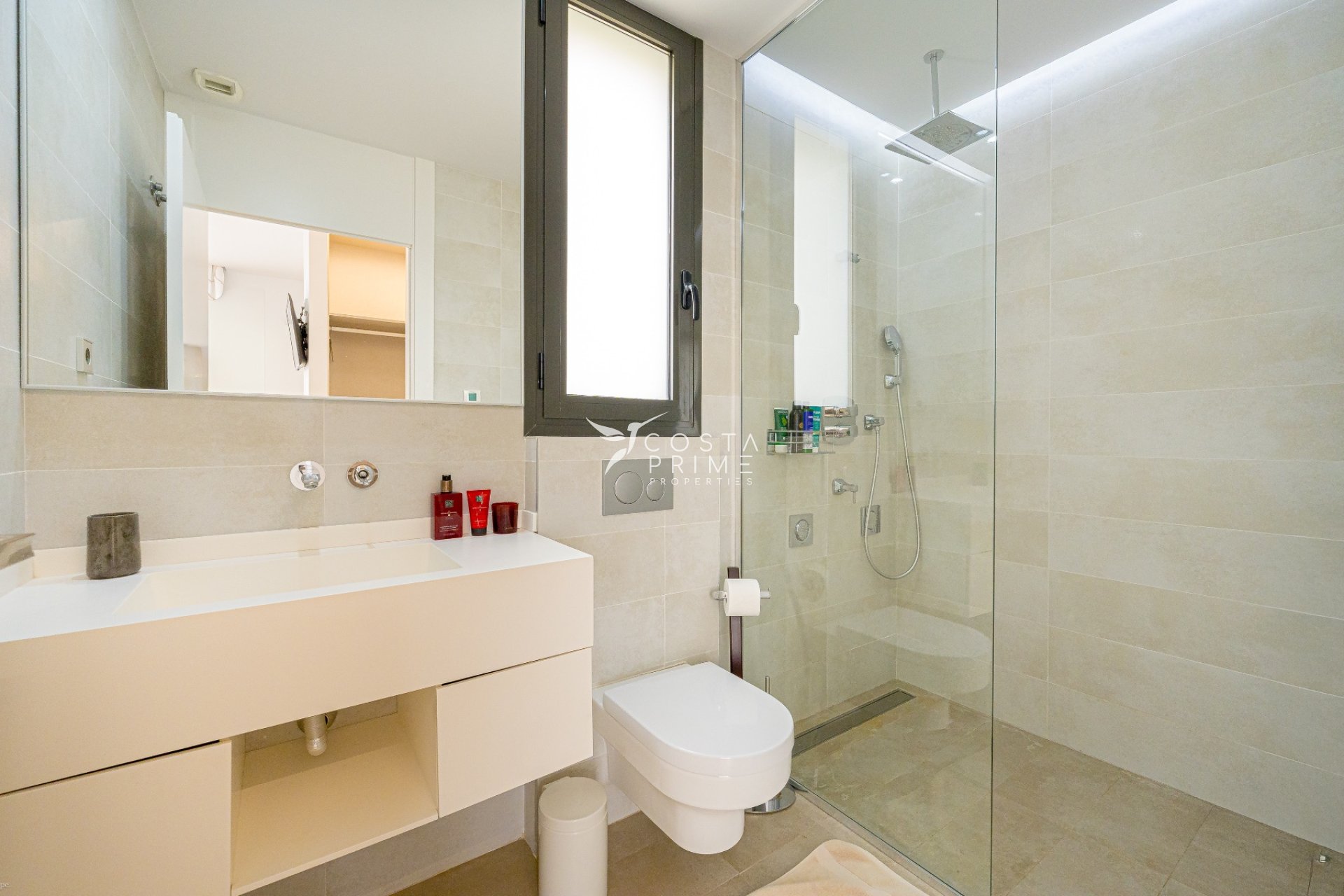 Resale - Villa  - Finestrat