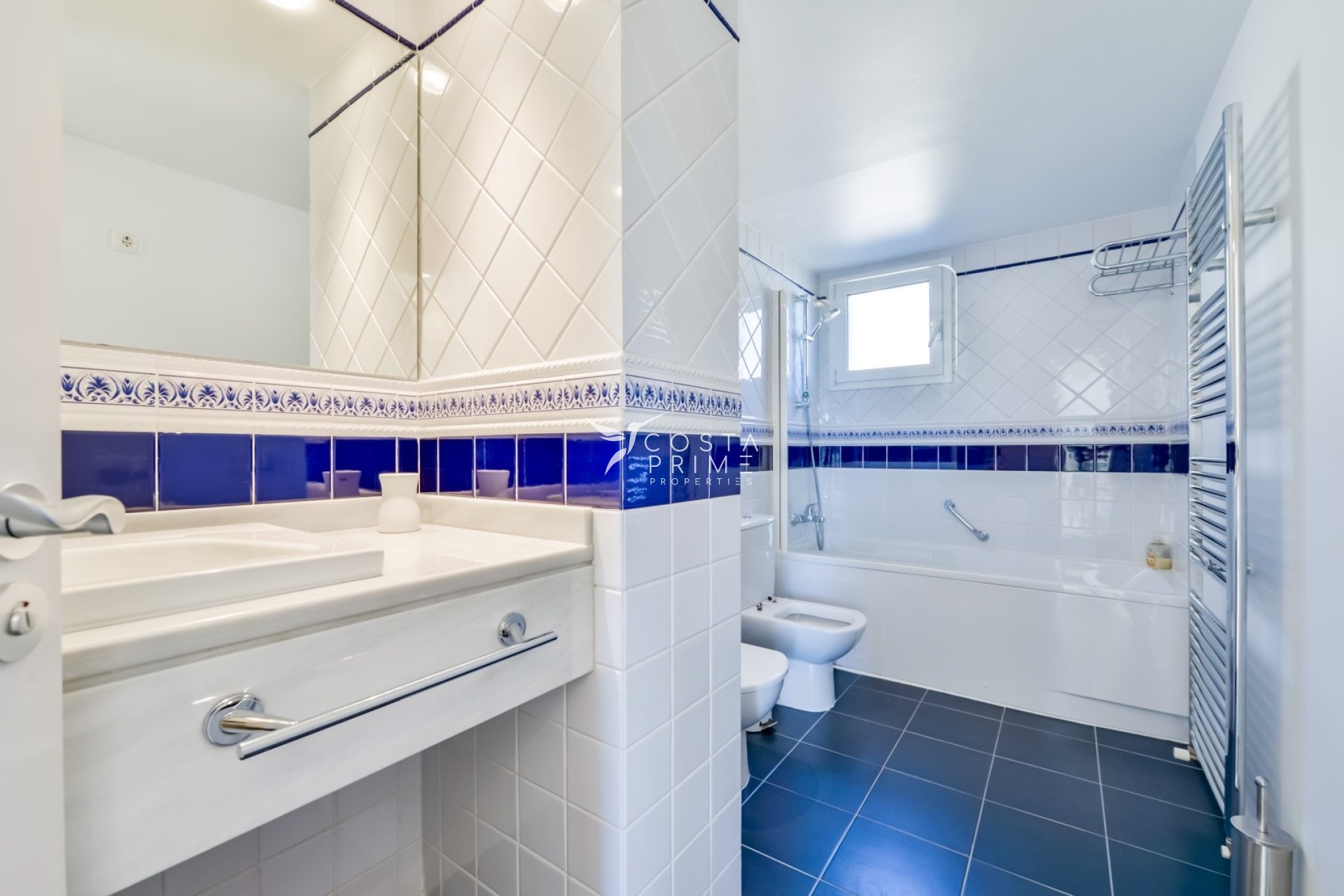 Resale - Villa  - Finestrat