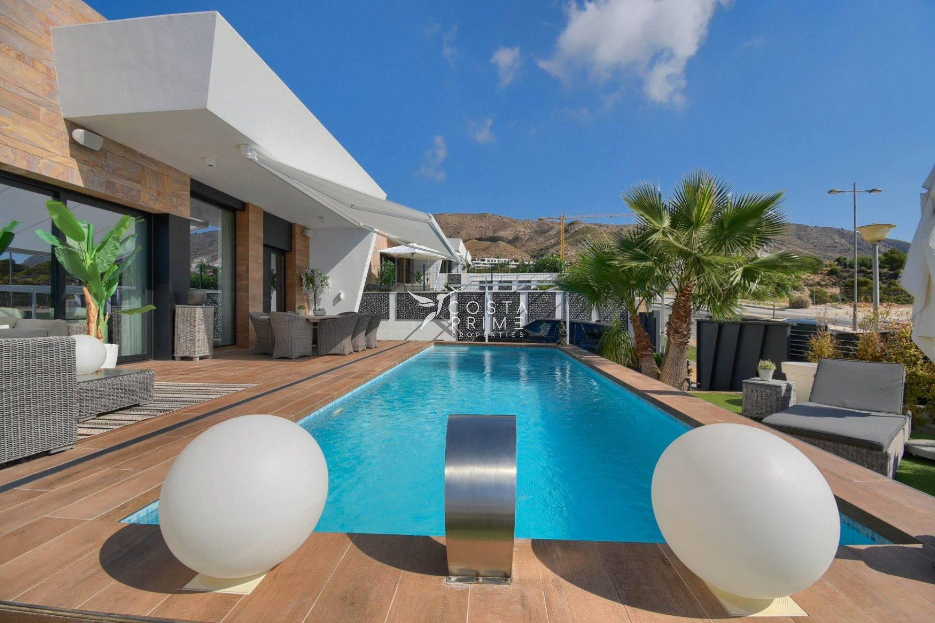 Resale - Villa  - Finestrat