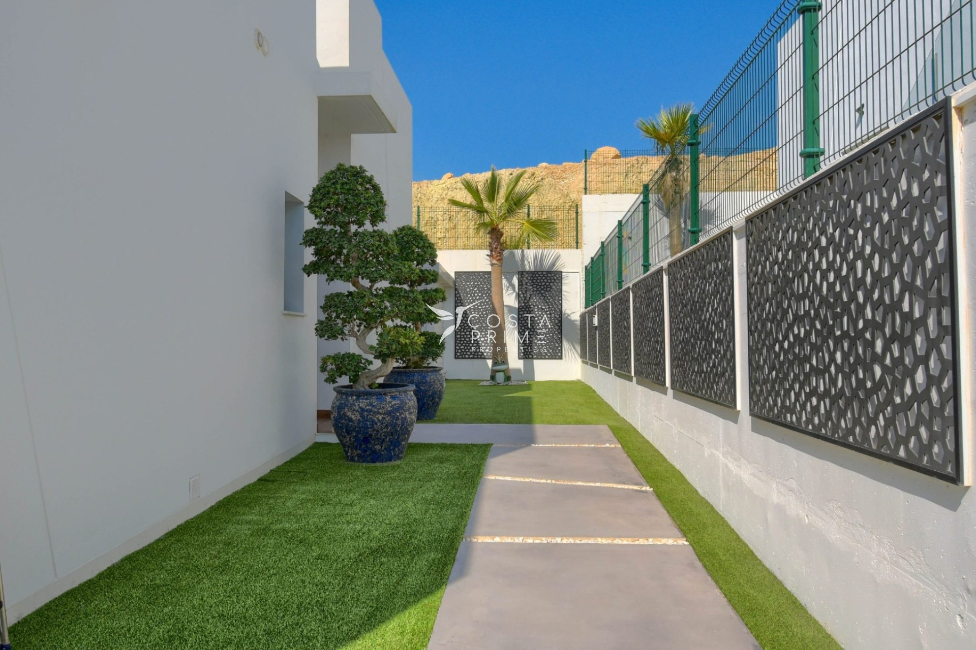 Resale - Villa  - Finestrat