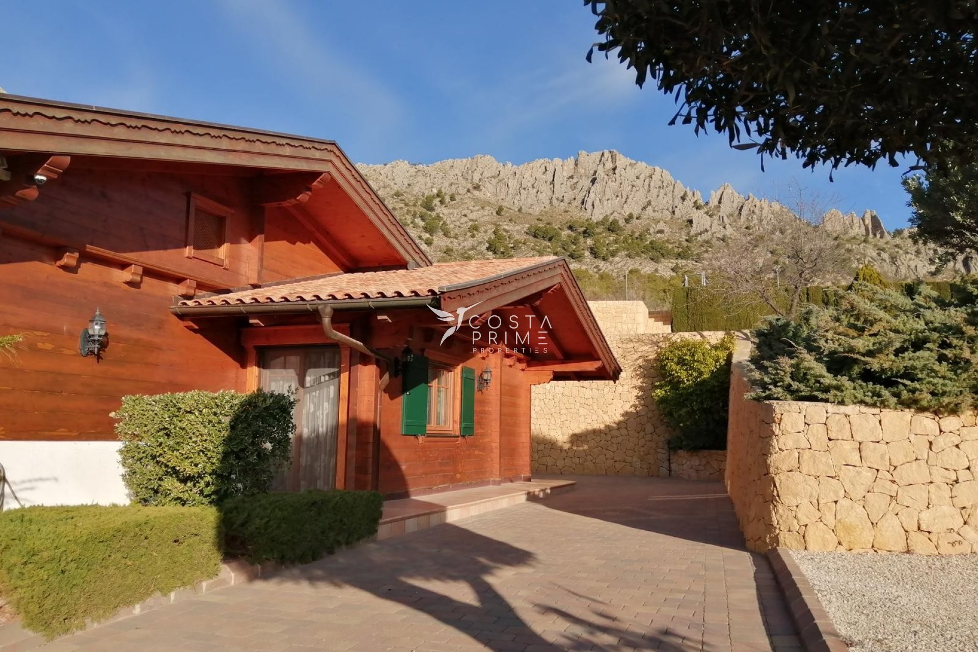 Resale - Villa  - Finestrat