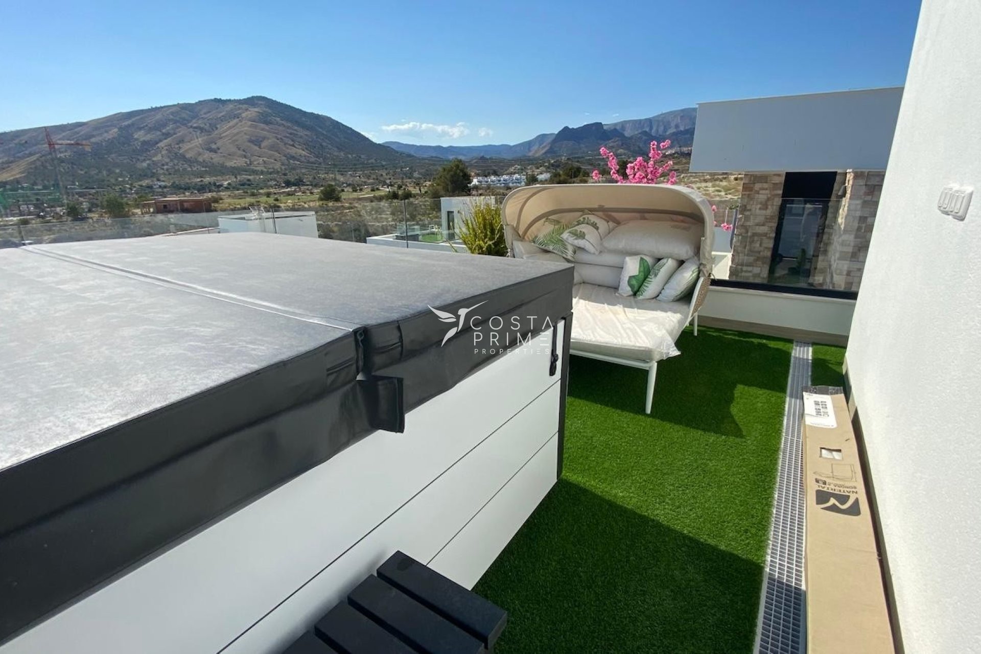 Resale - Villa  - Finestrat