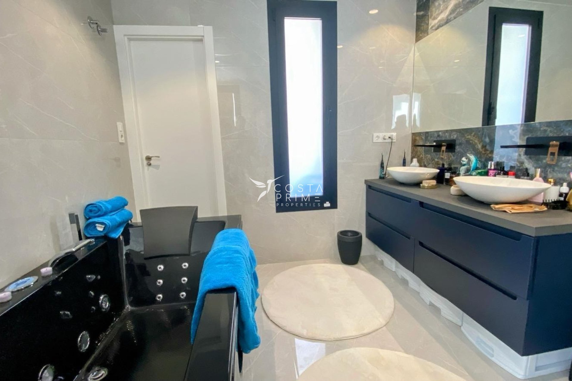 Resale - Villa  - Finestrat