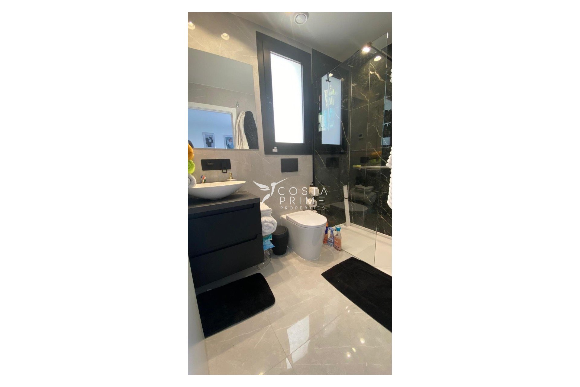 Resale - Villa  - Finestrat