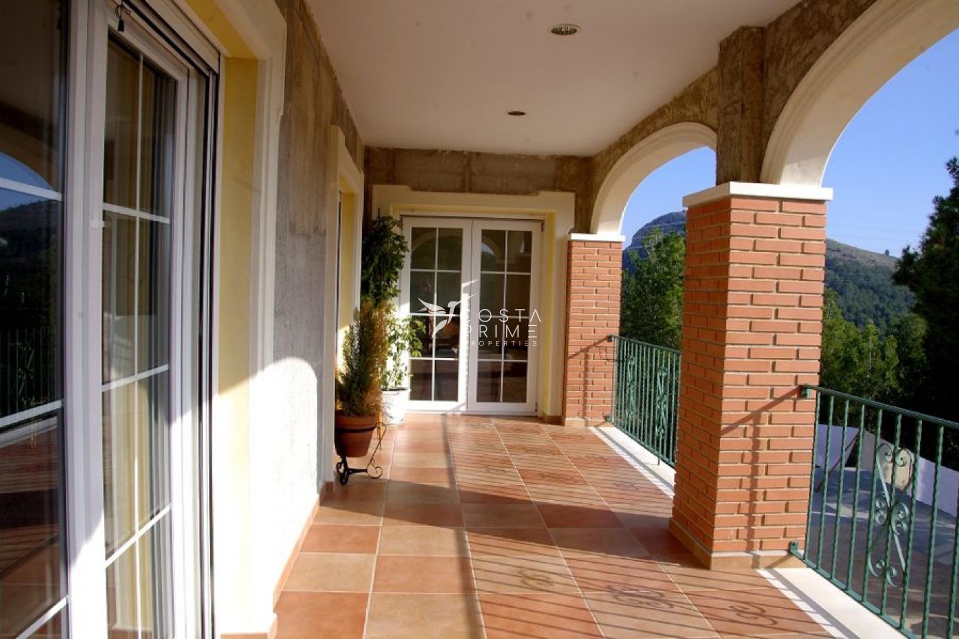 Resale - Villa  - Finestrat