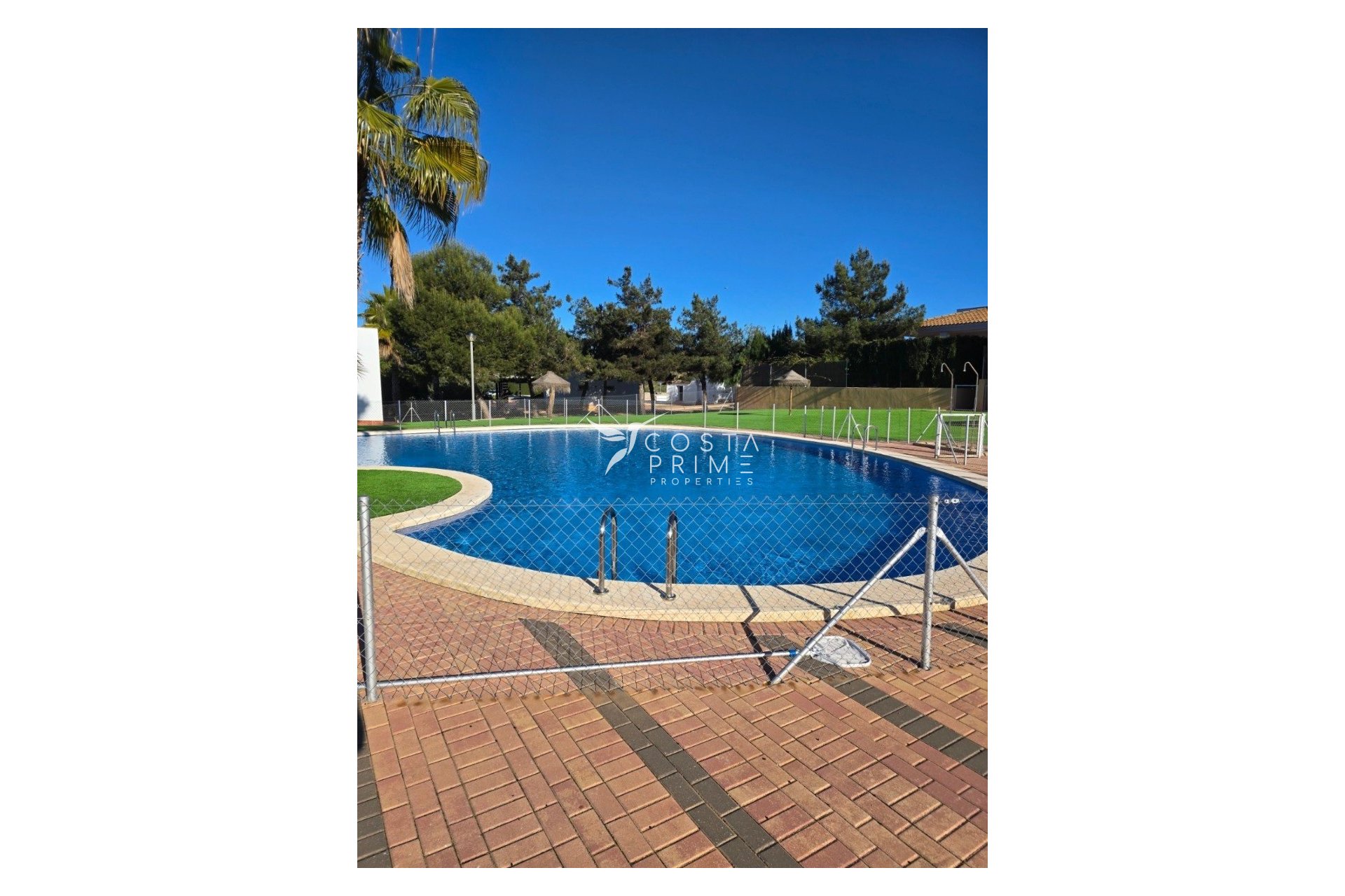 Resale - Villa  - Fuente Álamo