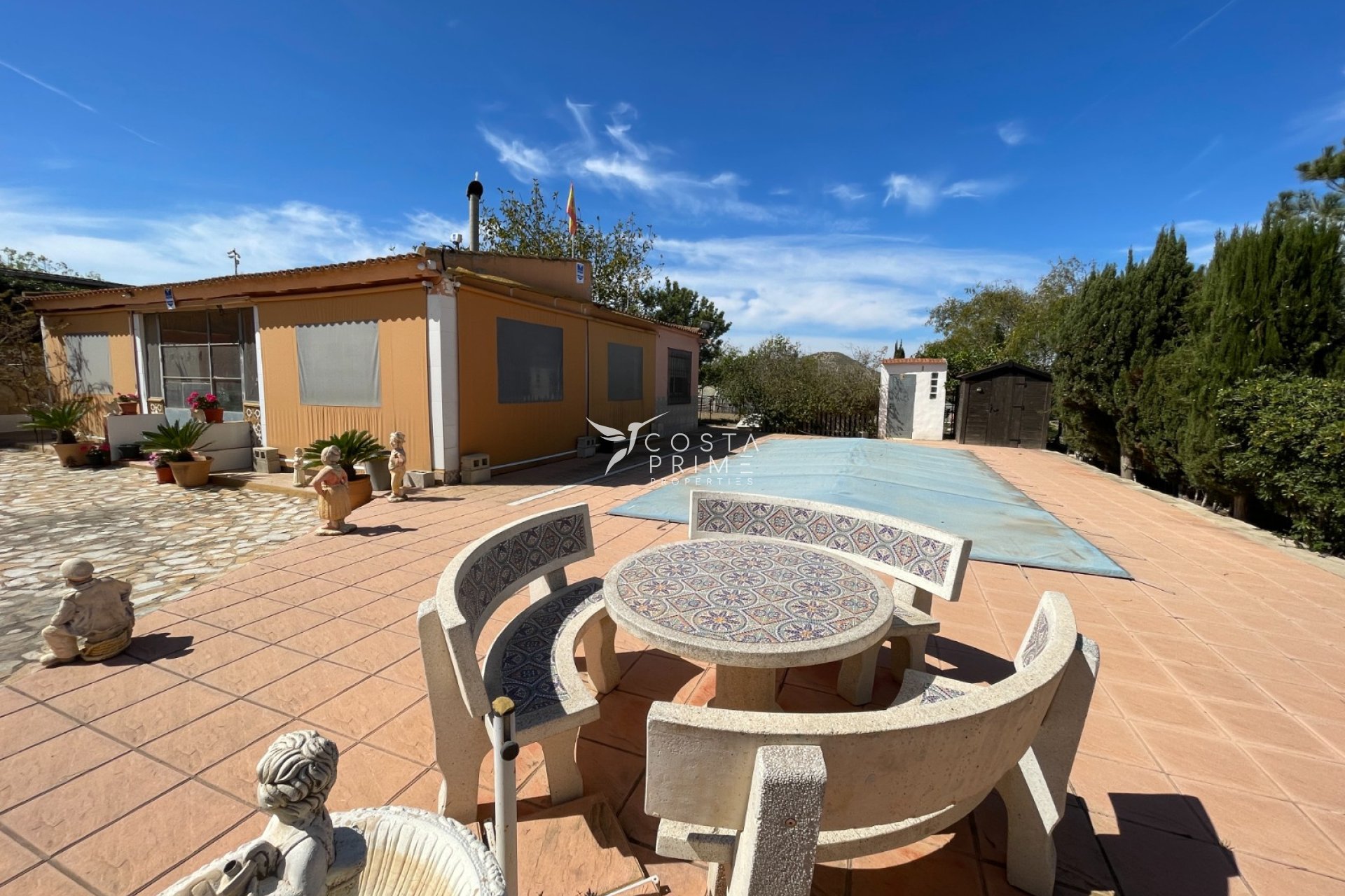 Resale - Villa  - Guardamar del Segura