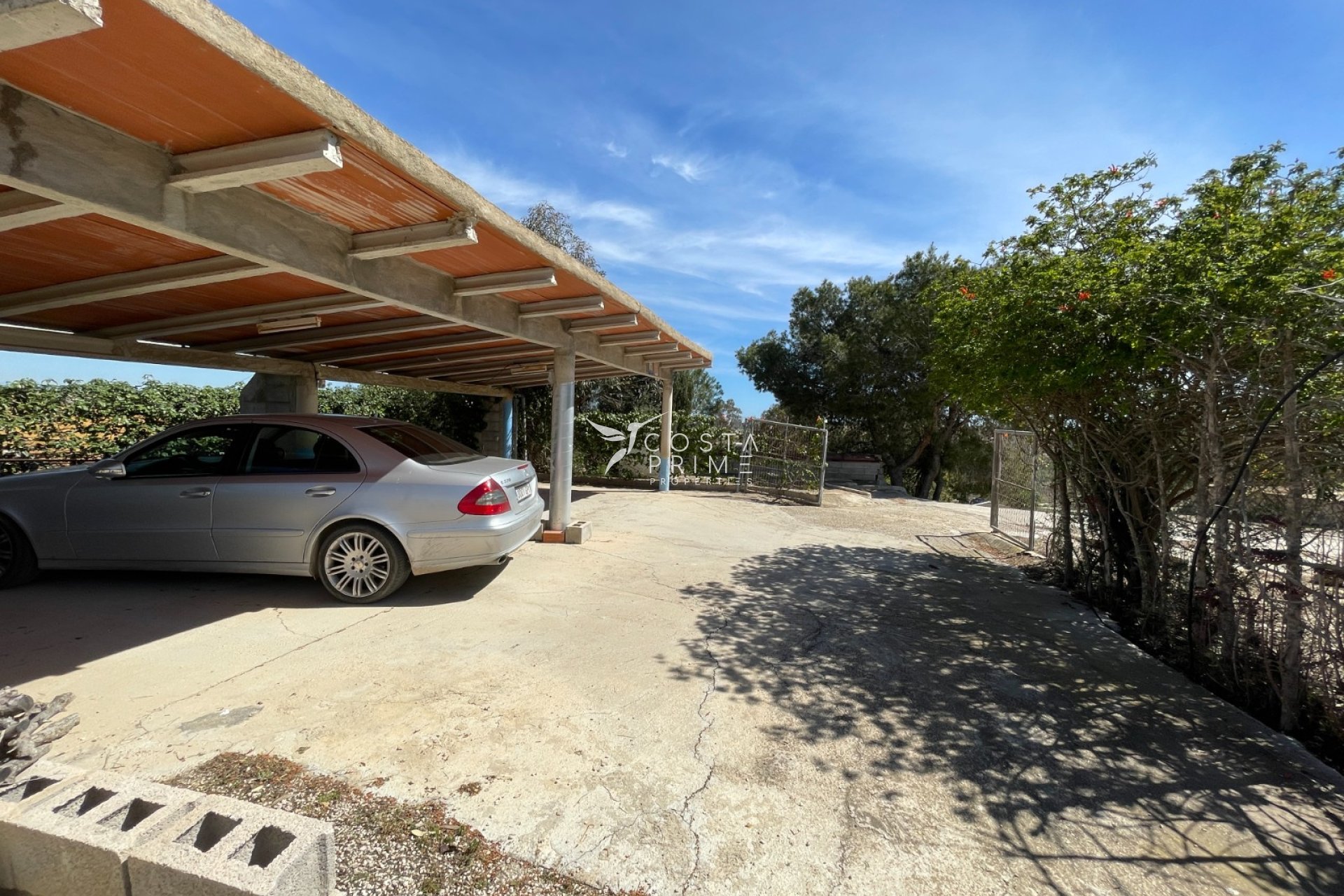 Resale - Villa  - Guardamar del Segura